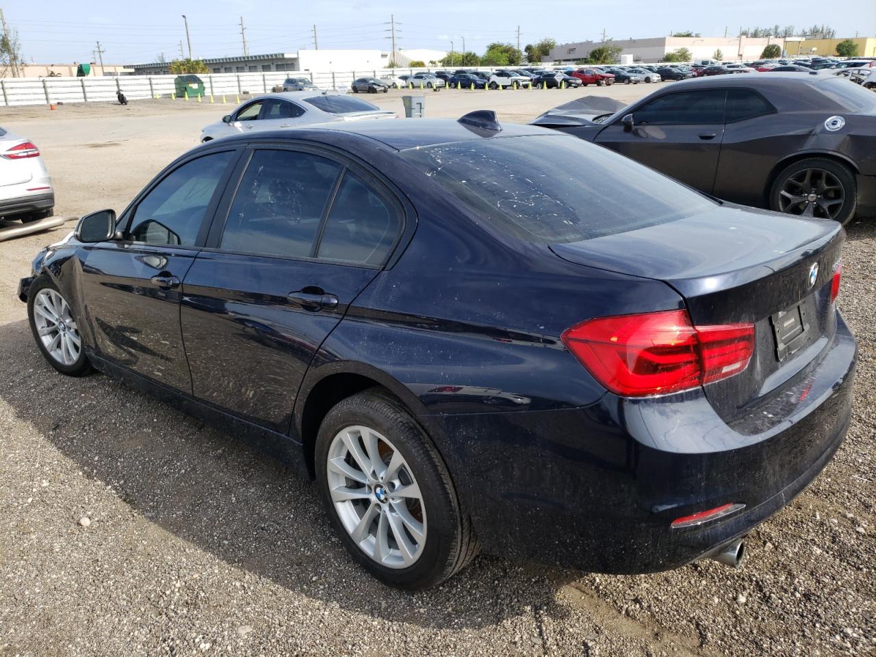 Photo 3 from auction – 2016 BMW 320 I with VIN WBA8E1G53GNT99928