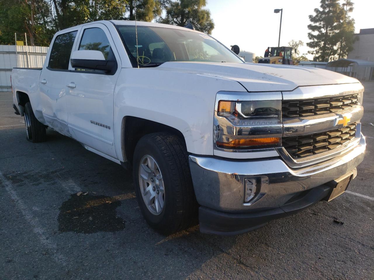 CHEVROLET SILVERADO 2018 with VIN 3GCUCRER3JG407389 - Photo from auction