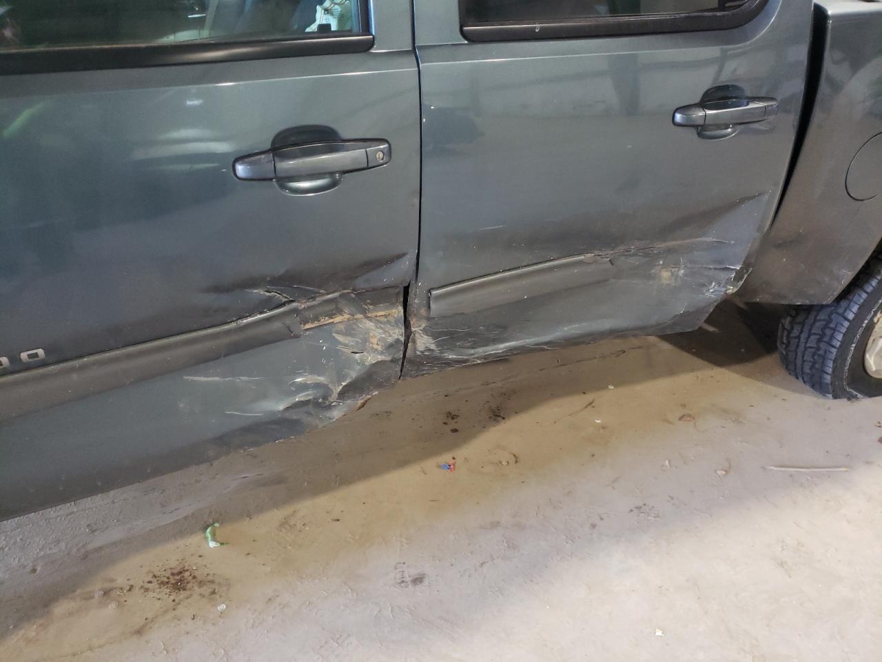 Photo 9 from auction – 2011 CHEVROLET SILVERADO with VIN 3GCPKSE3XBG235074