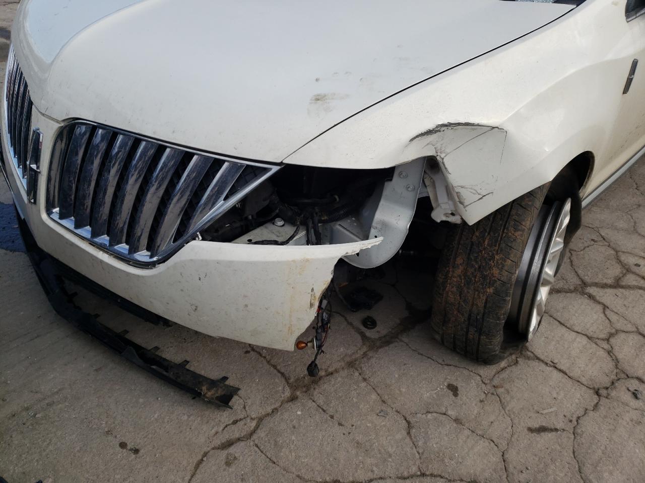 Photo 9 from auction – 2012 LINCOLN MKX with VIN 2LMDJ6JK8CBL16427
