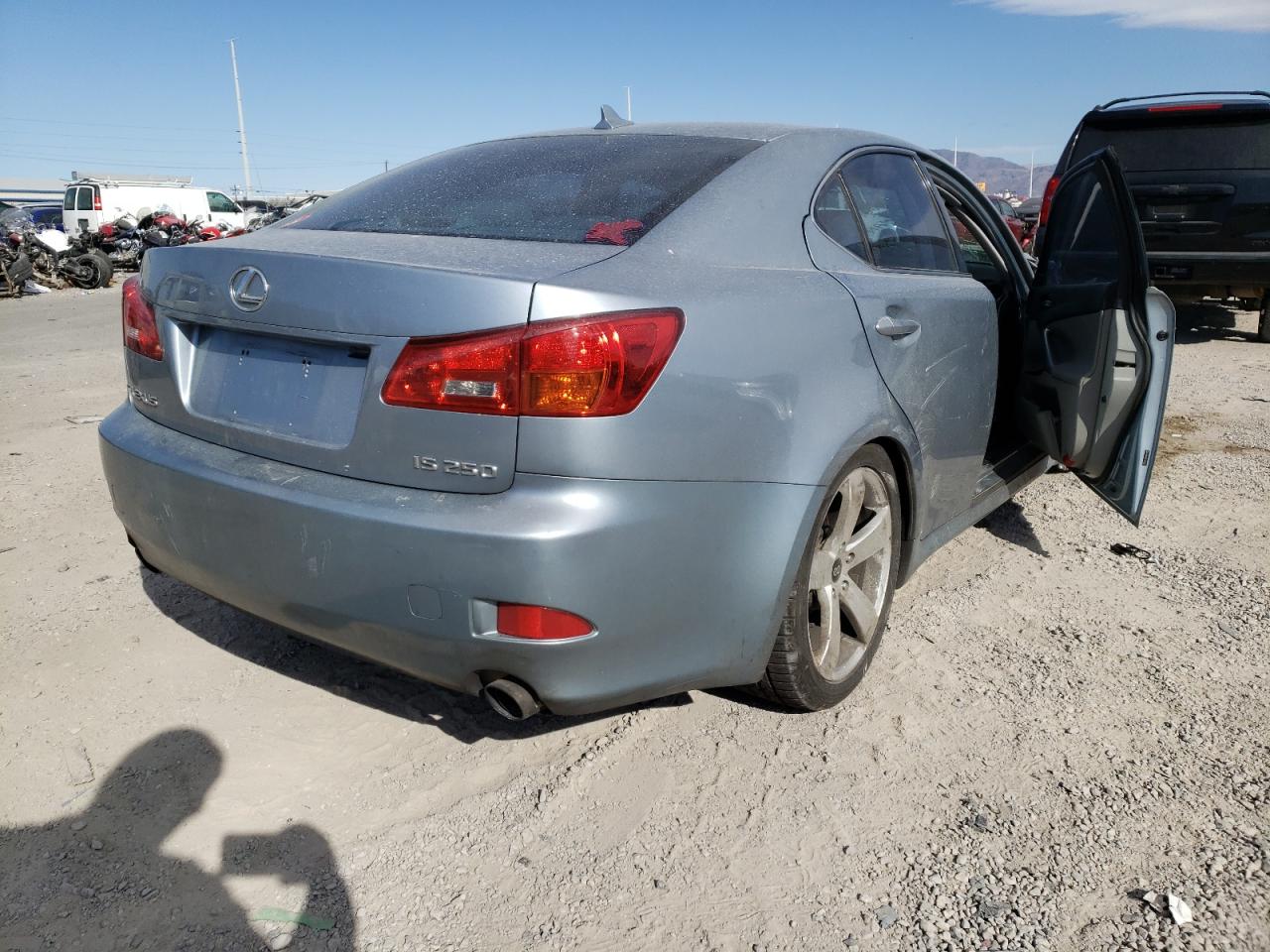 Photo 4 from auction – 2007 LEXUS IS 250 with VIN JTHBK262172027471