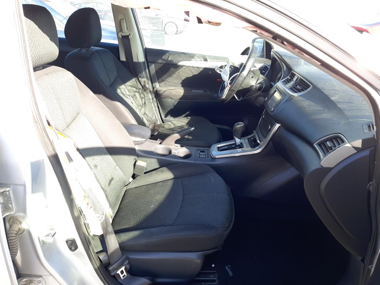 Photo 5 from auction – 2015 NISSAN SENTRA S with VIN 3N1AB7AP0FY228570
