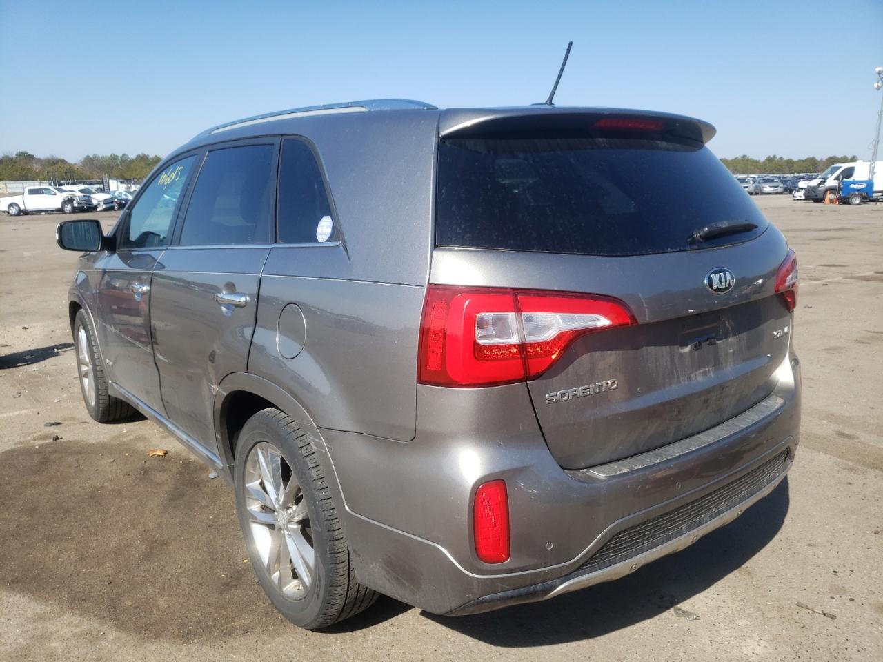 Photo 3 from auction – 2015 KIA SORENTO SX with VIN 5XYKWDA76FG640758