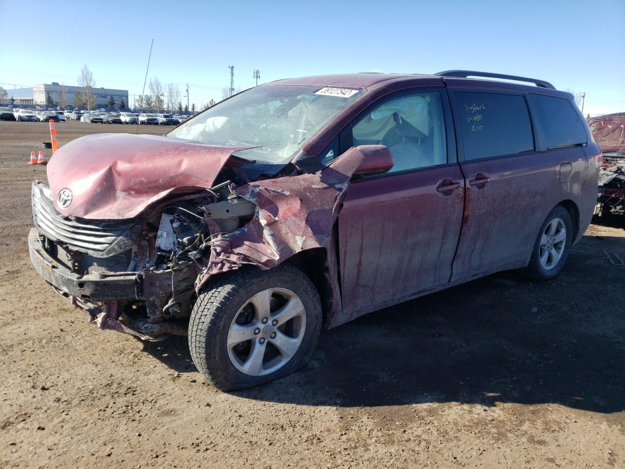 Photo 2 from auction – 2011 TOYOTA SIENNA BAS with VIN 5TDKA3DC9BS002972