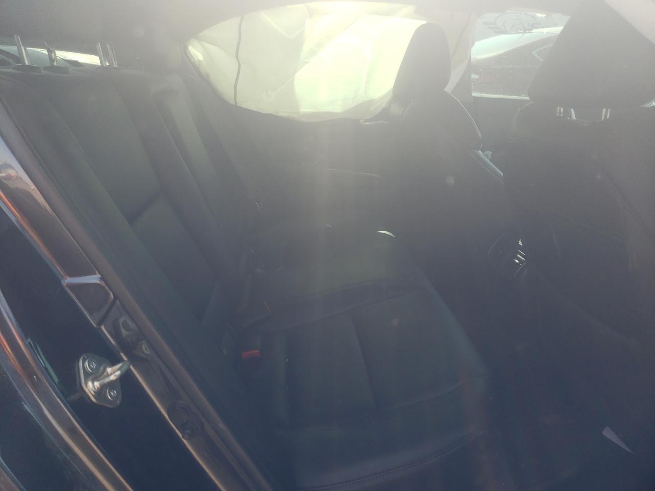 Photo 6 from auction – 2016 ACURA TLX TECH with VIN 19UUB3F52GA004251