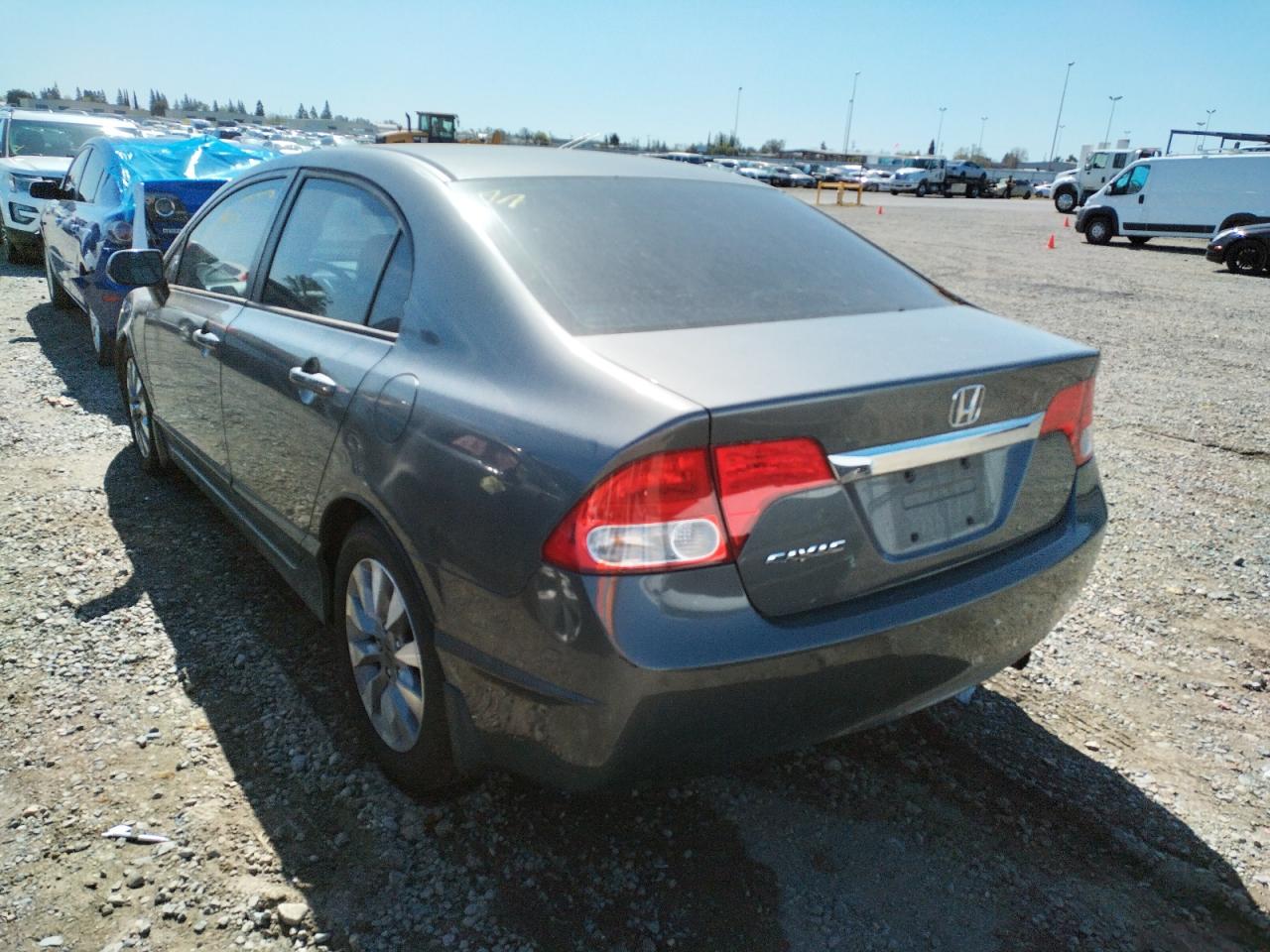 Photo 3 from auction – 2011 HONDA CIVIC EX with VIN 19XFA1F80BE023900