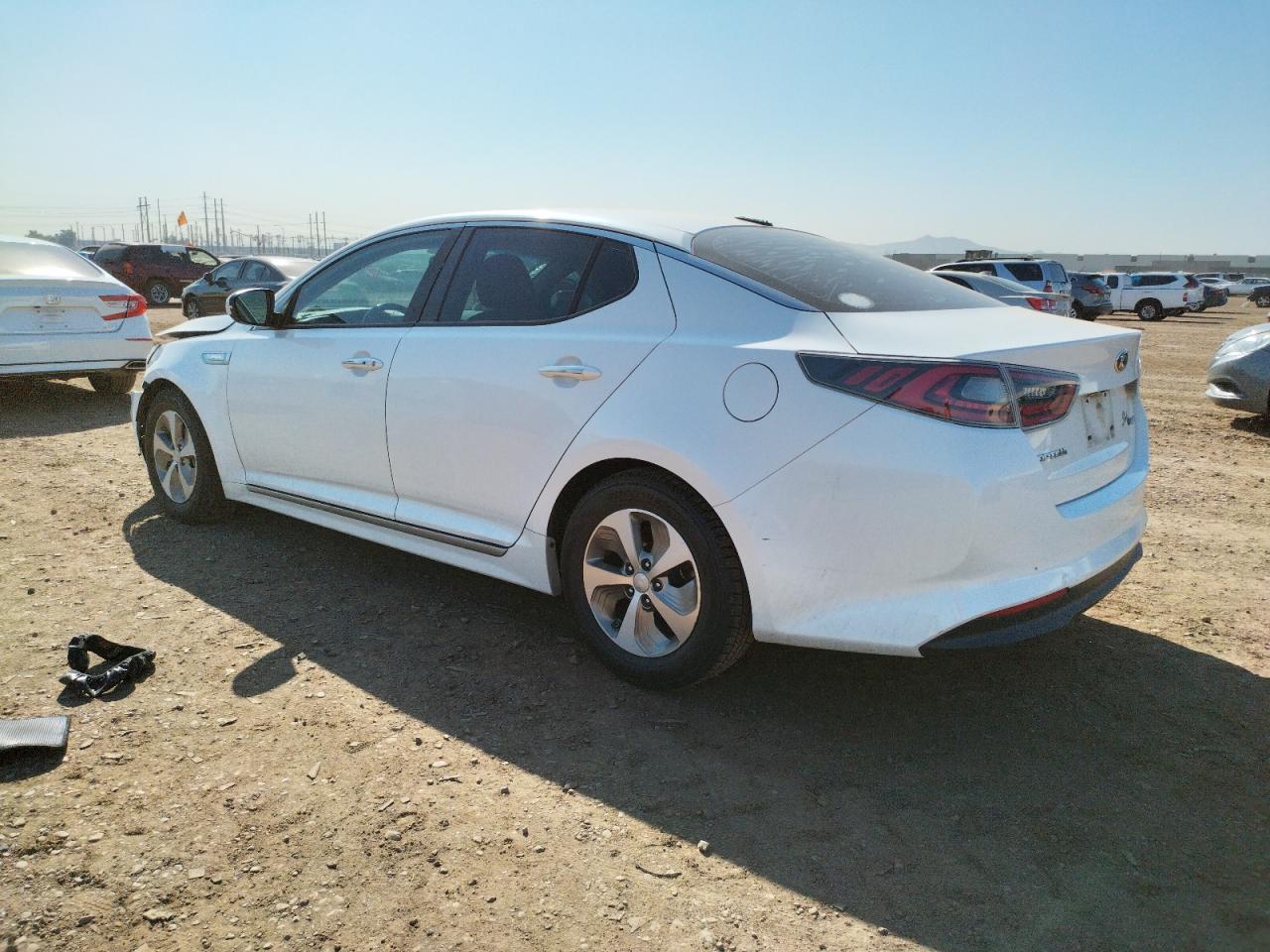 Photo 3 from auction – 2014 KIA OPTIMA HYB with VIN KNAGM4AD2E5063071