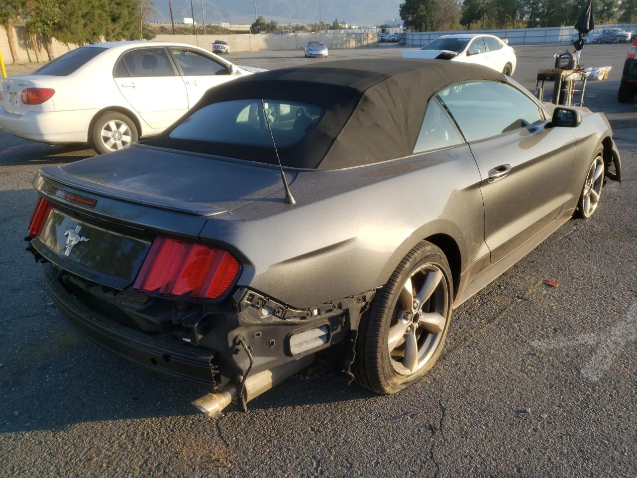 Photo 4 from auction – 2016 FORD MUSTANG with VIN 1FATP8EM2G5333791