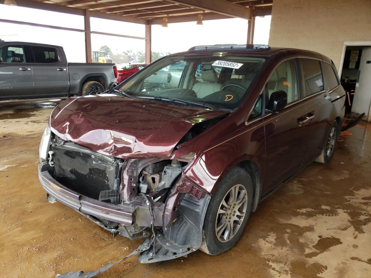 Photo 2 from auction – 2013 HONDA ODYSSEY EX with VIN 5FNRL5H62DB083913