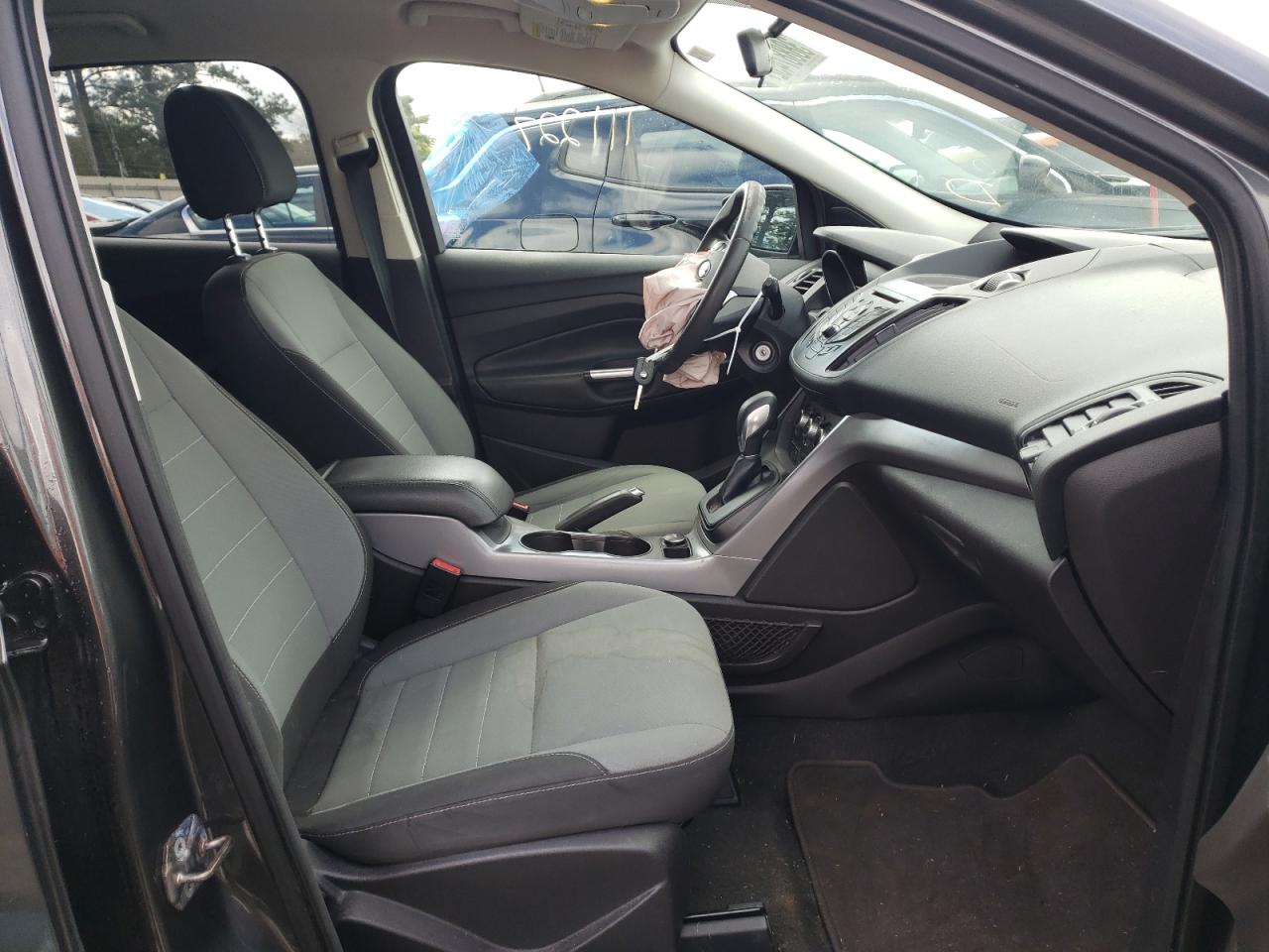 Photo 5 from auction – 2016 FORD ESCAPE SE with VIN 1FMCU0GX0GUB63363