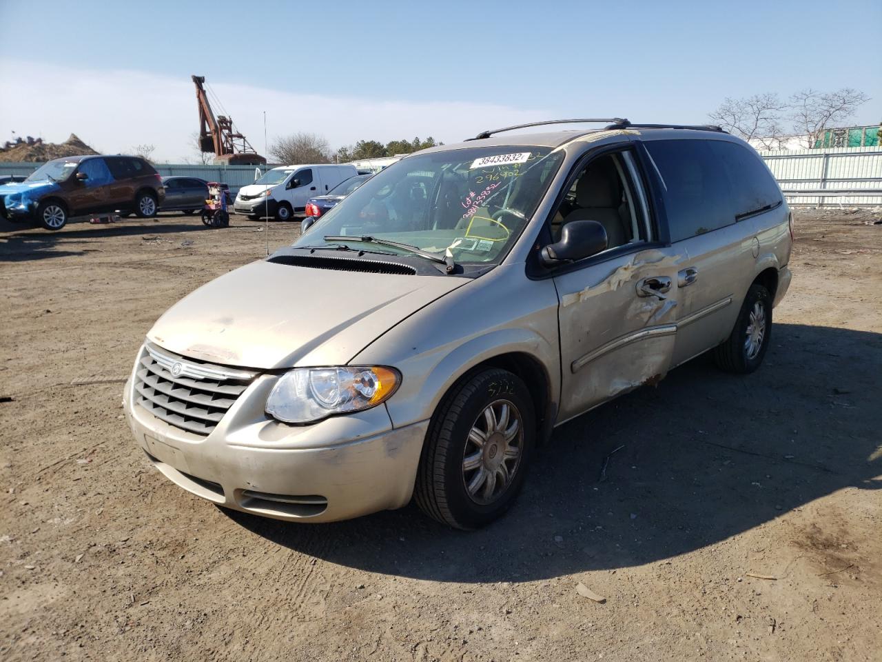 Photo 2 from auction – 2007 CHRYSLER TOWN&COUNT with VIN 2A4GP54L77R296902
