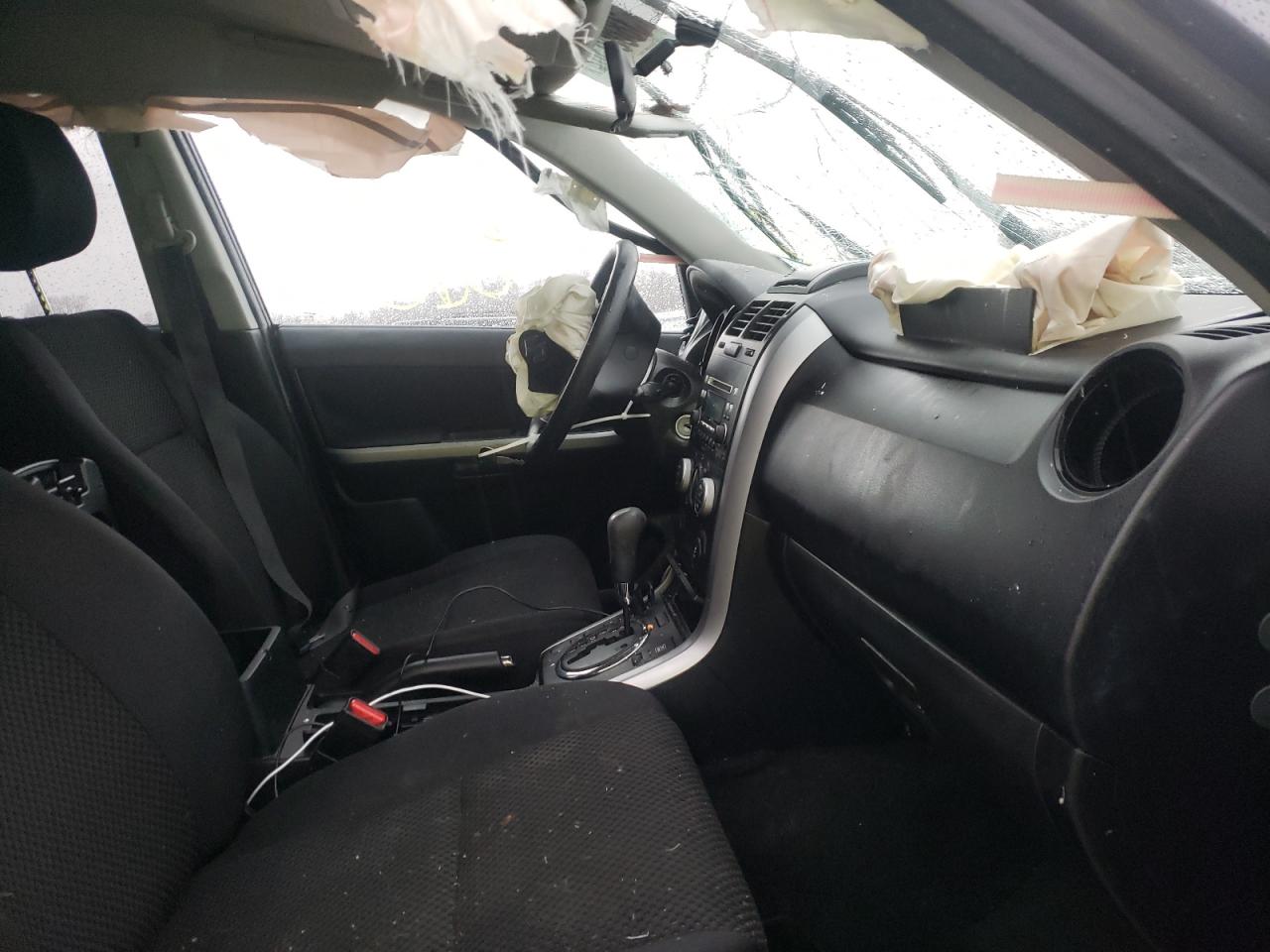 Photo 5 from auction – 2012 SUZUKI GRAND VITA with VIN JS3TE0D23C4100733