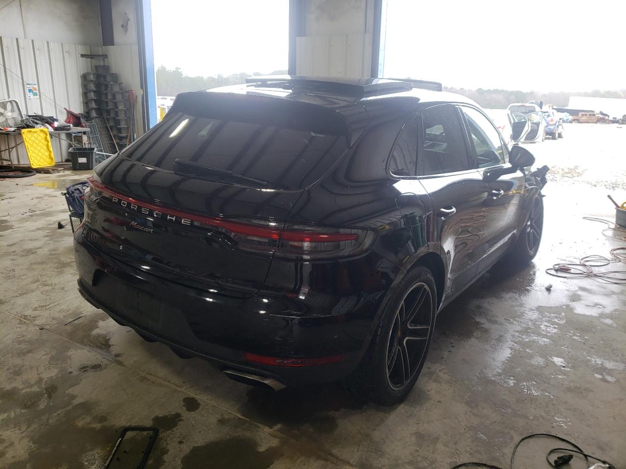 Photo 4 from auction – 2019 PORSCHE MACAN with VIN WP1AA2A57KLB04153