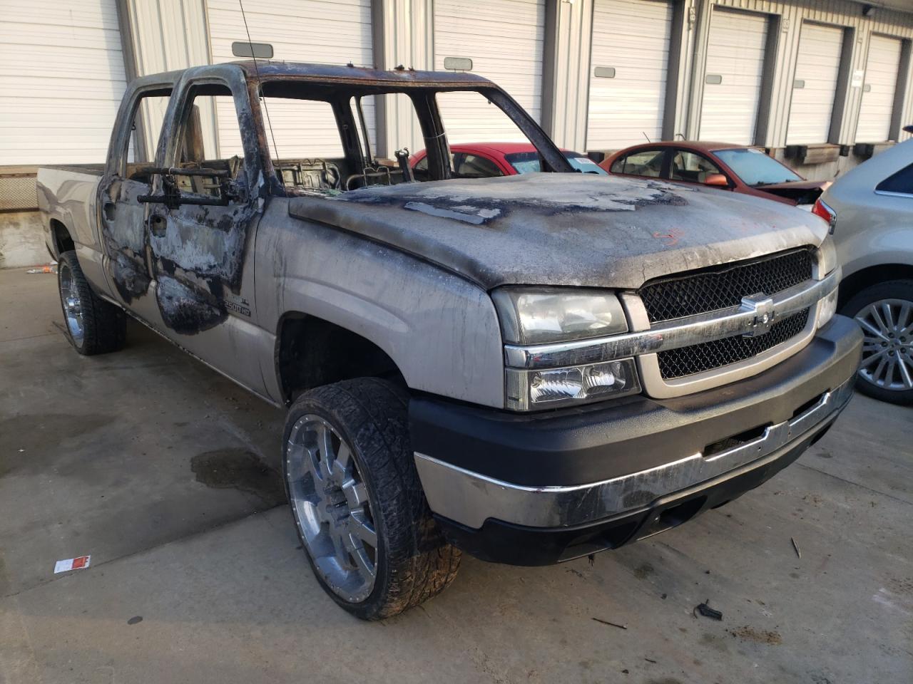 CHEVROLET SILVERADO 2004 with VIN 1GCHK23174F169058 - Photo from auction
