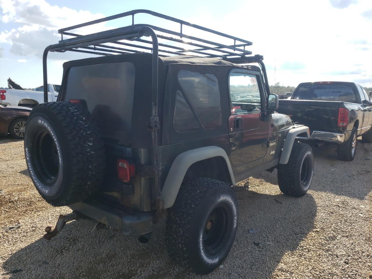 Photo 4 from auction – 2005 JEEP WRANGLER X with VIN 1J4FA39S05P308646