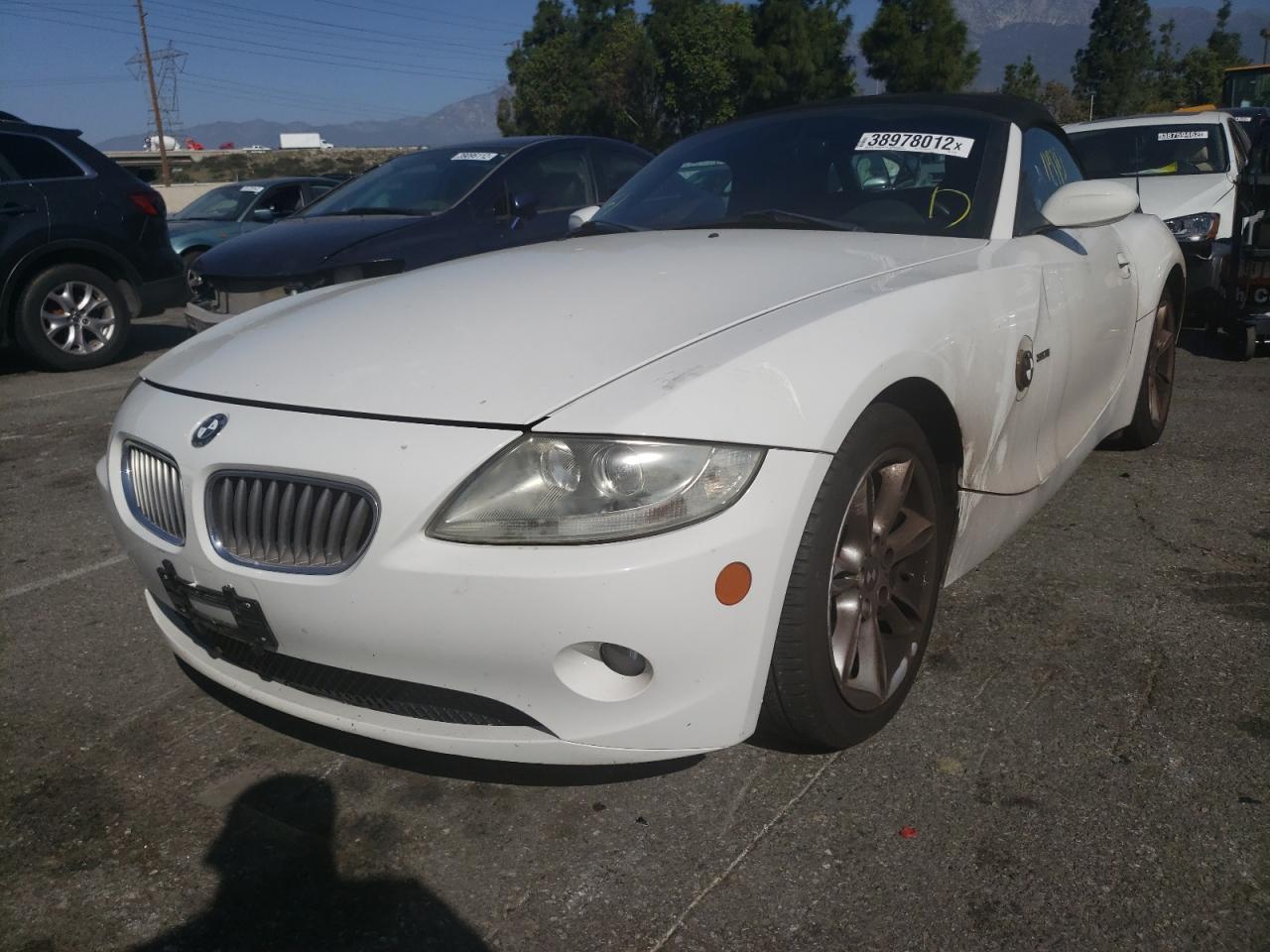 Photo 2 from auction – 2005 BMW Z4 3.0 with VIN 4USBT53575LU11299