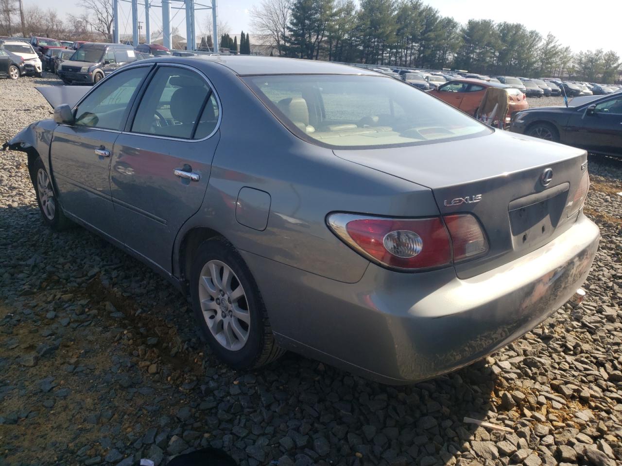Photo 3 from auction – 2004 LEXUS ES 330 with VIN JTHBA30GX40006509