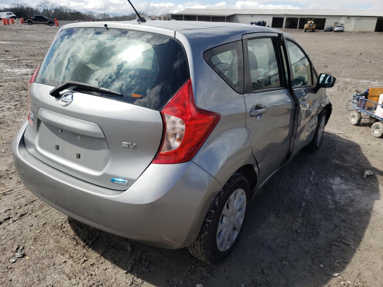 Photo 4 from auction – 2015 NISSAN VERSA NOTE with VIN 3N1CE2CP4FL399691