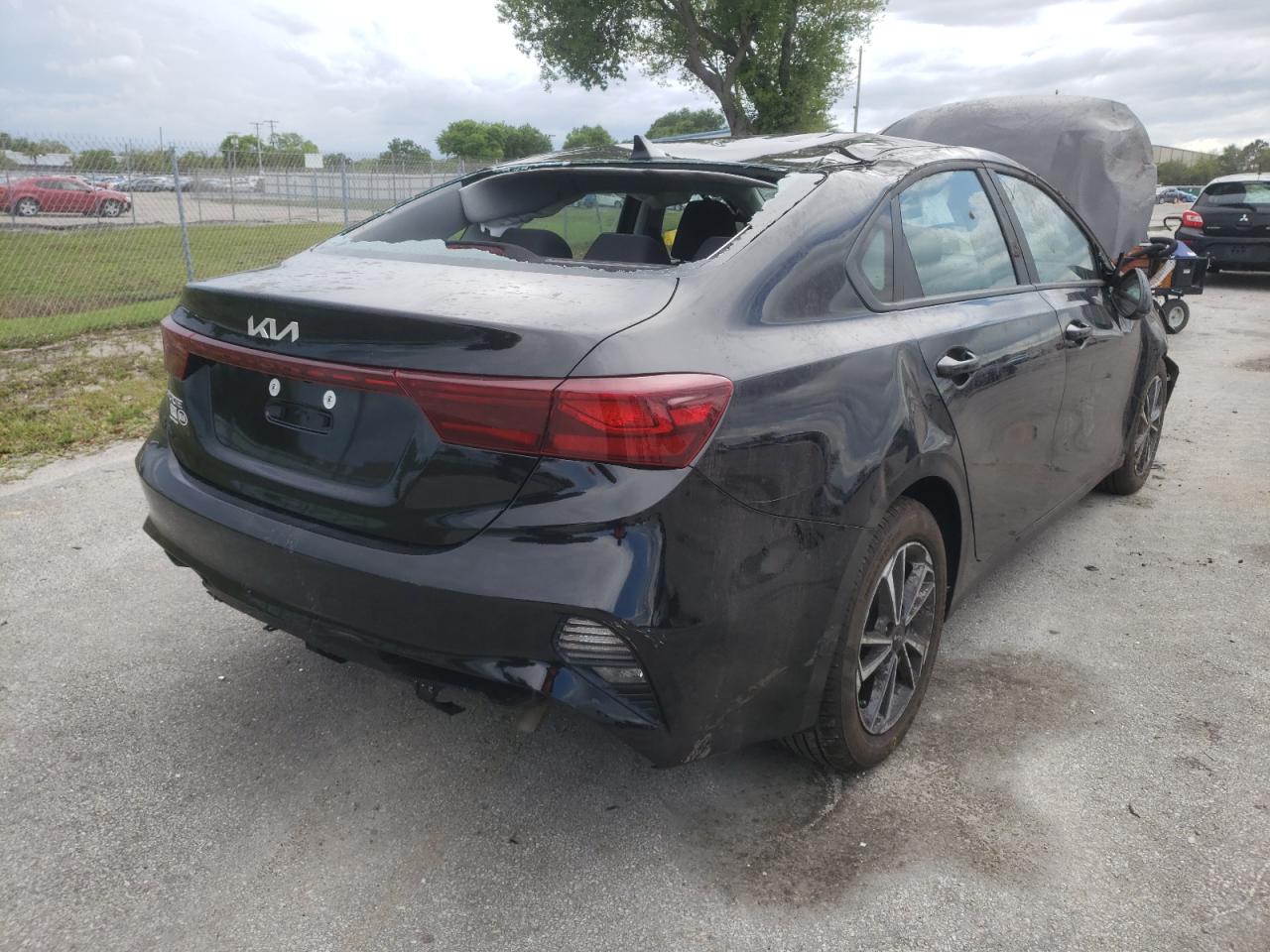 Photo 4 from auction – 2022 KIA FORTE FE with VIN 3KPF24AD5NE415844