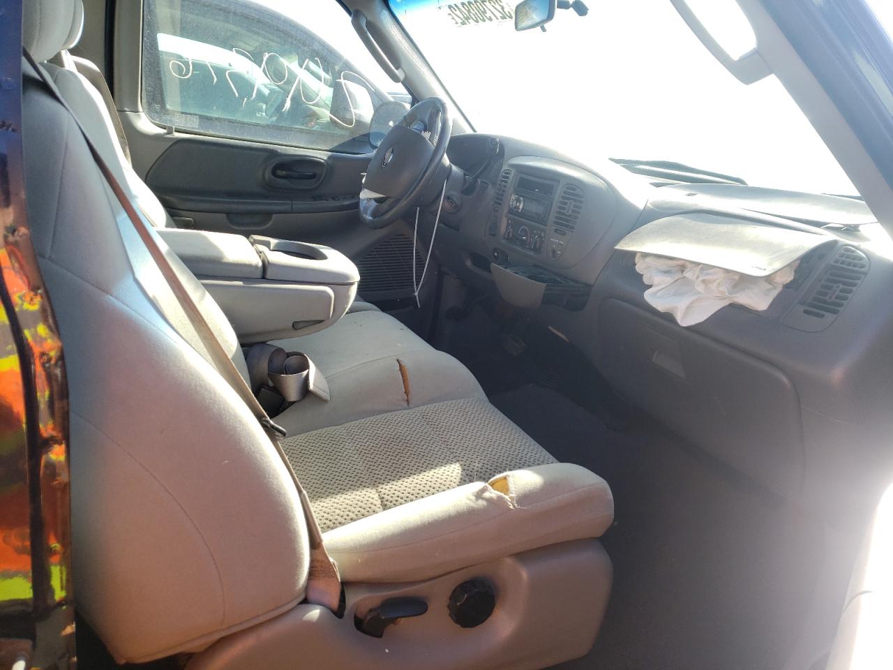 Photo 5 from auction – 2003 FORD F150 with VIN 1FTRX18L73NA14492