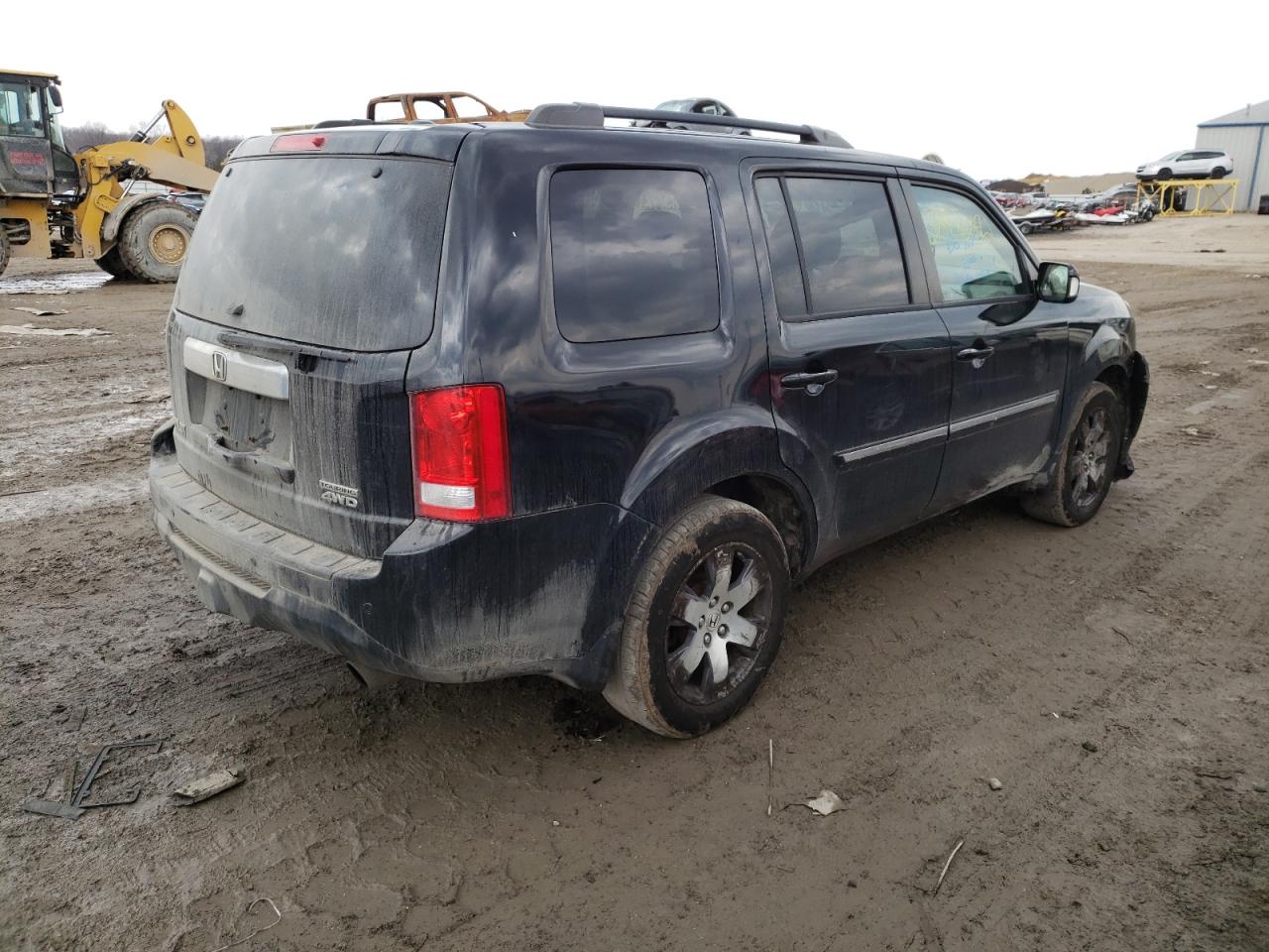 Photo 4 from auction – 2012 HONDA PILOT TOUR with VIN 5FNYF4H95CB081305