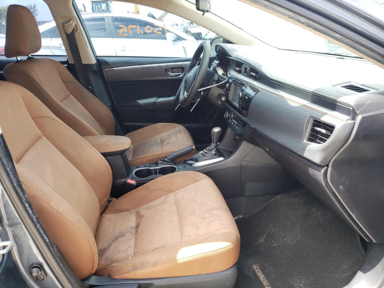 Photo 5 from auction – 2015 TOYOTA COROLLA L with VIN 2T1BURHE0FC447900