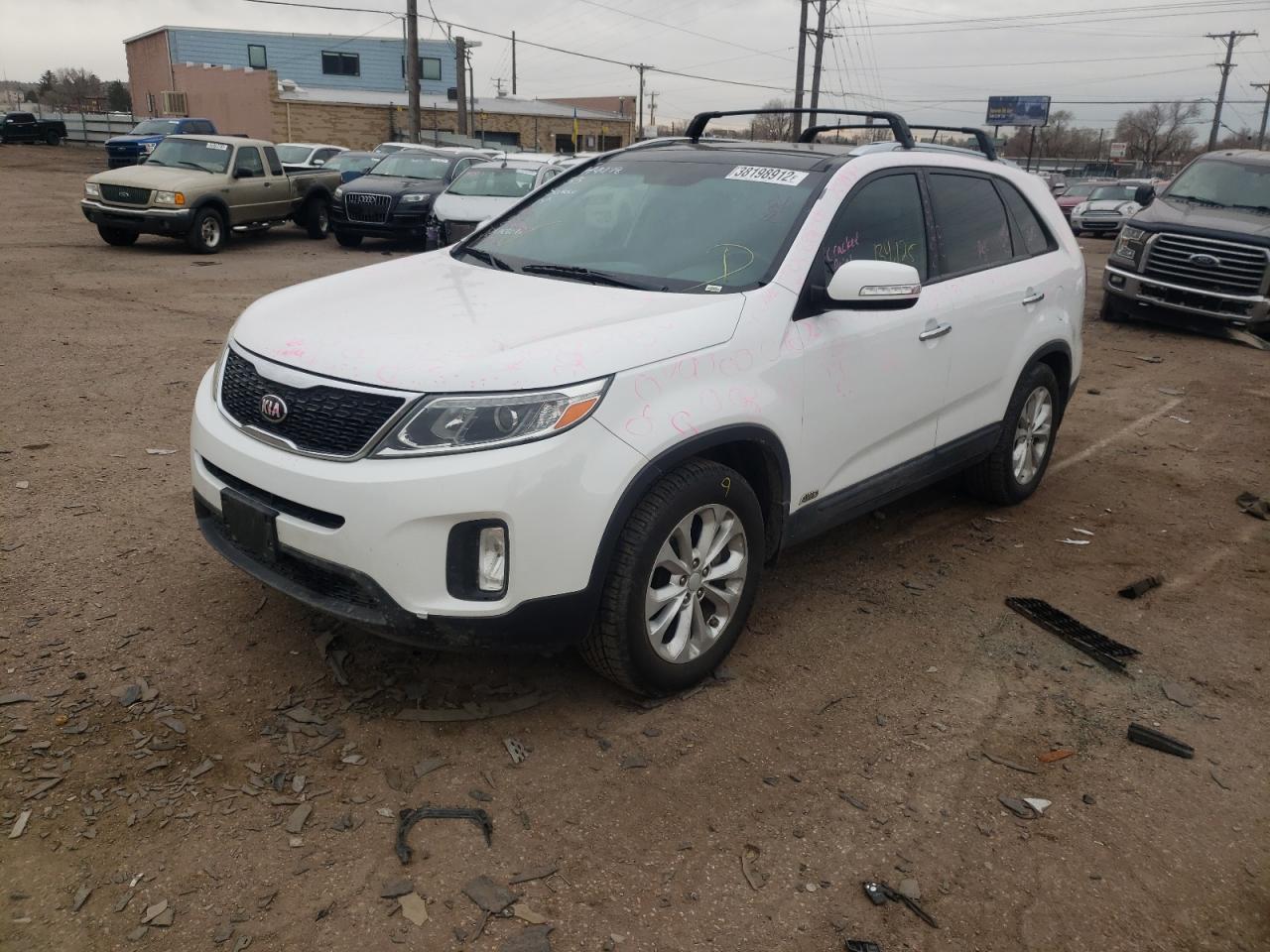 Photo 2 from auction – 2015 KIA SORENTO EX with VIN 5XYKUDA73FG598894