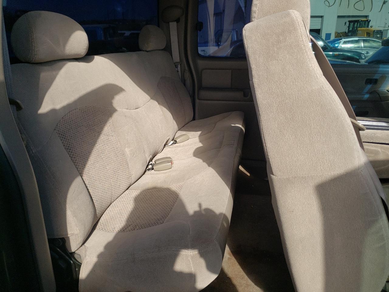 Photo 6 from auction – 2001 CHEVROLET silverado with VIN 1GCEC19T31Z195928