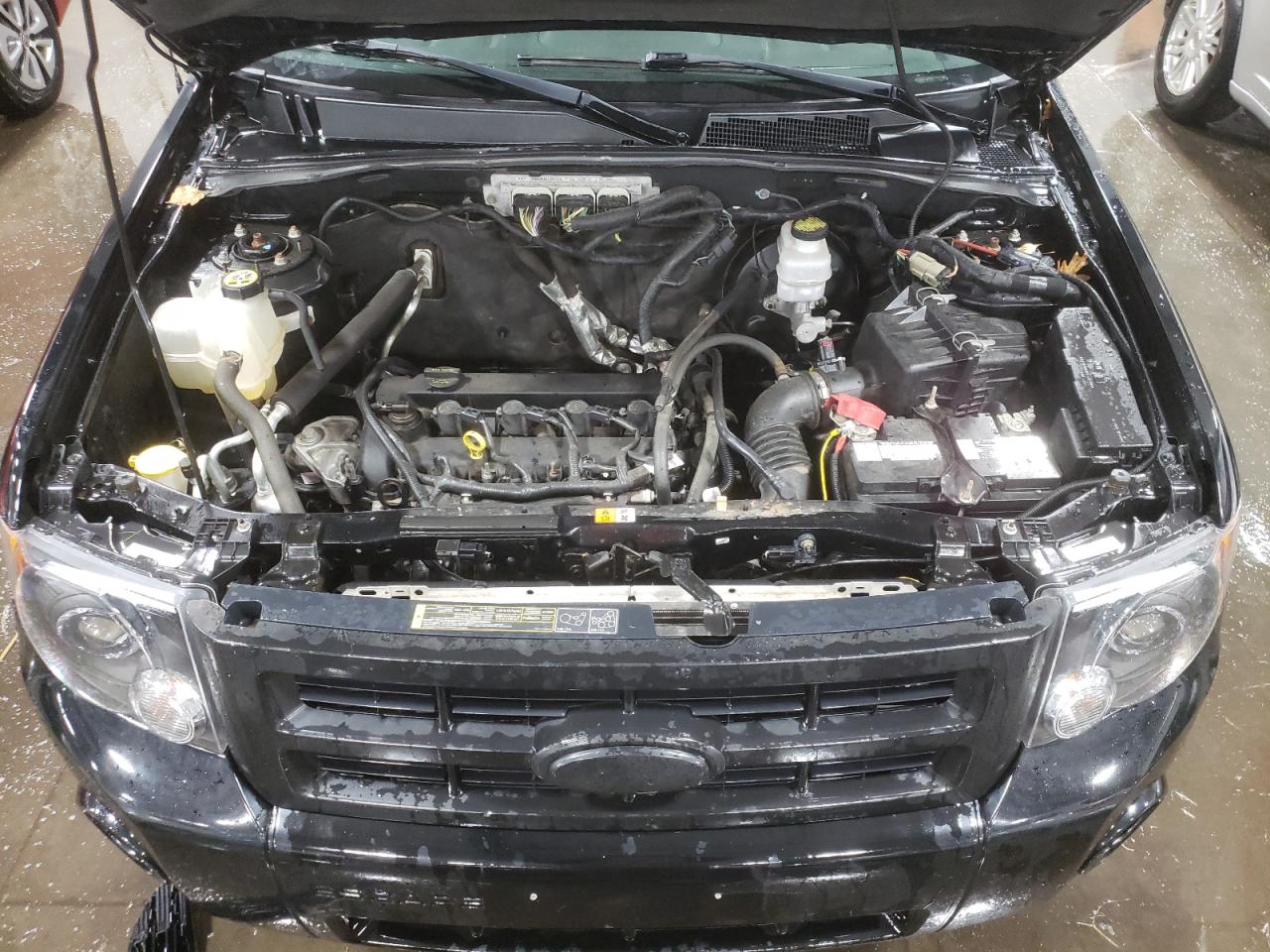 Photo 7 from auction – 2010 FORD ESCAPE XLT with VIN 1FMCU9D73AKC04192