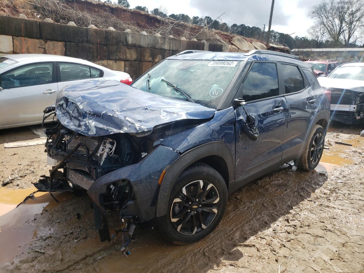 Photo 2 from auction – 2021 CHEVROLET TRAILBLAZE with VIN KL79MPSL2MB056654
