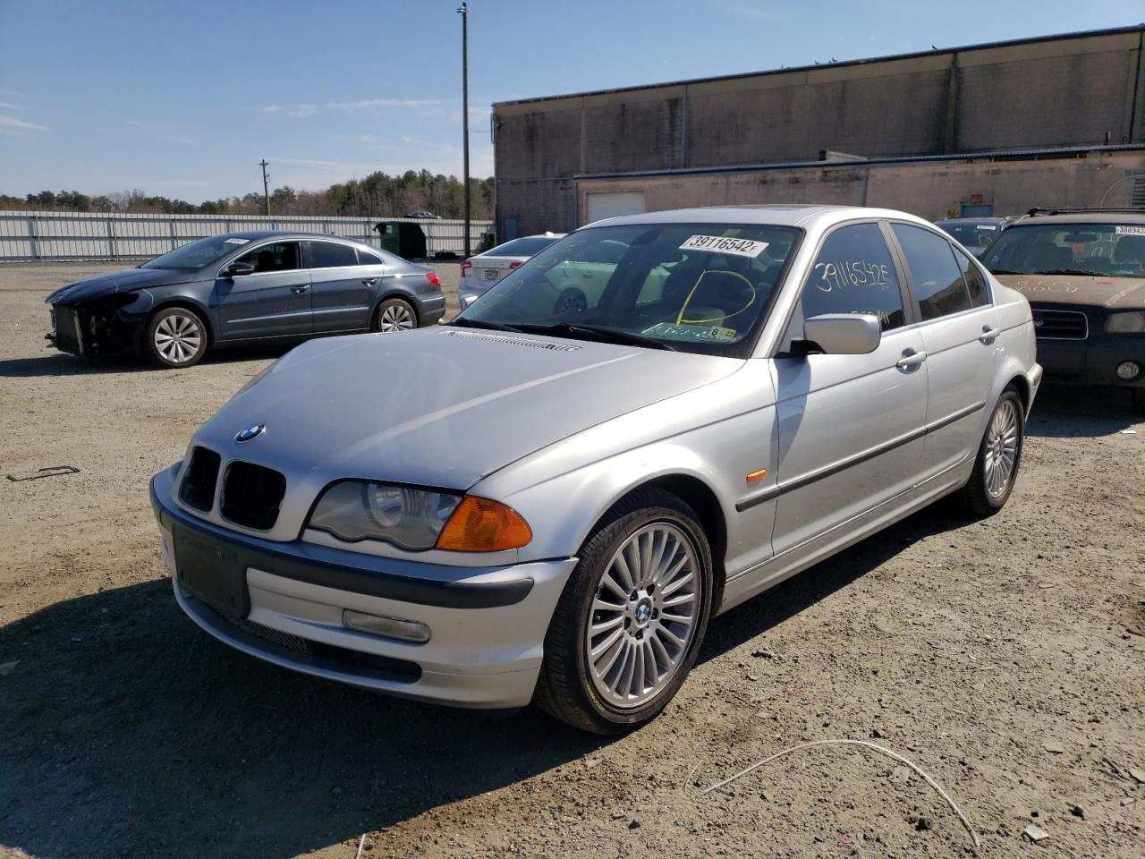 Photo 2 from auction – 2001 BMW 330 I with VIN WBAAV53481FJ68756