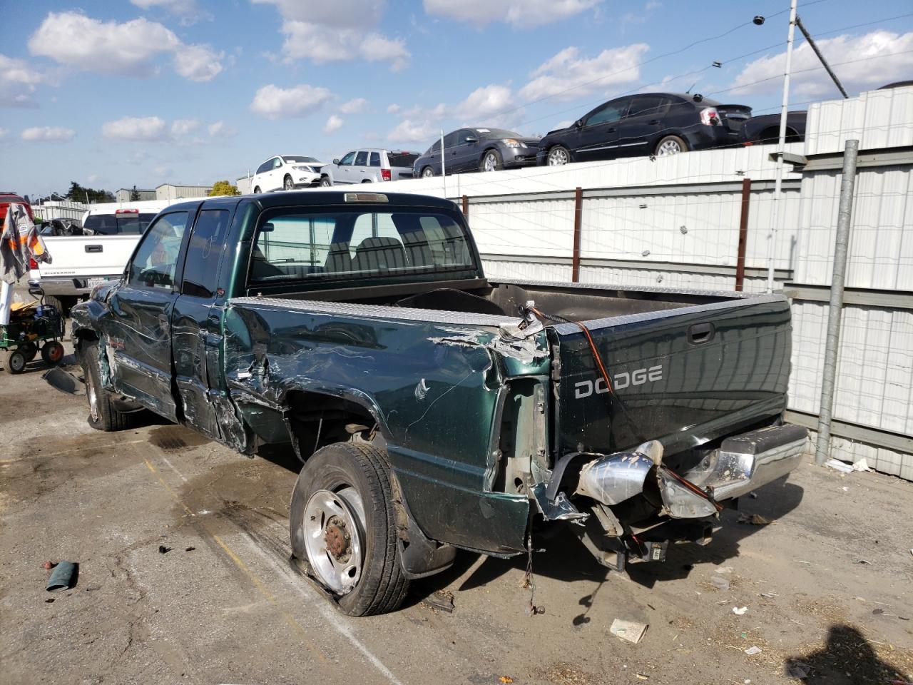 Photo 10 from auction – 2001 DODGE RAM 2500 with VIN 3B7KC236X1G763555