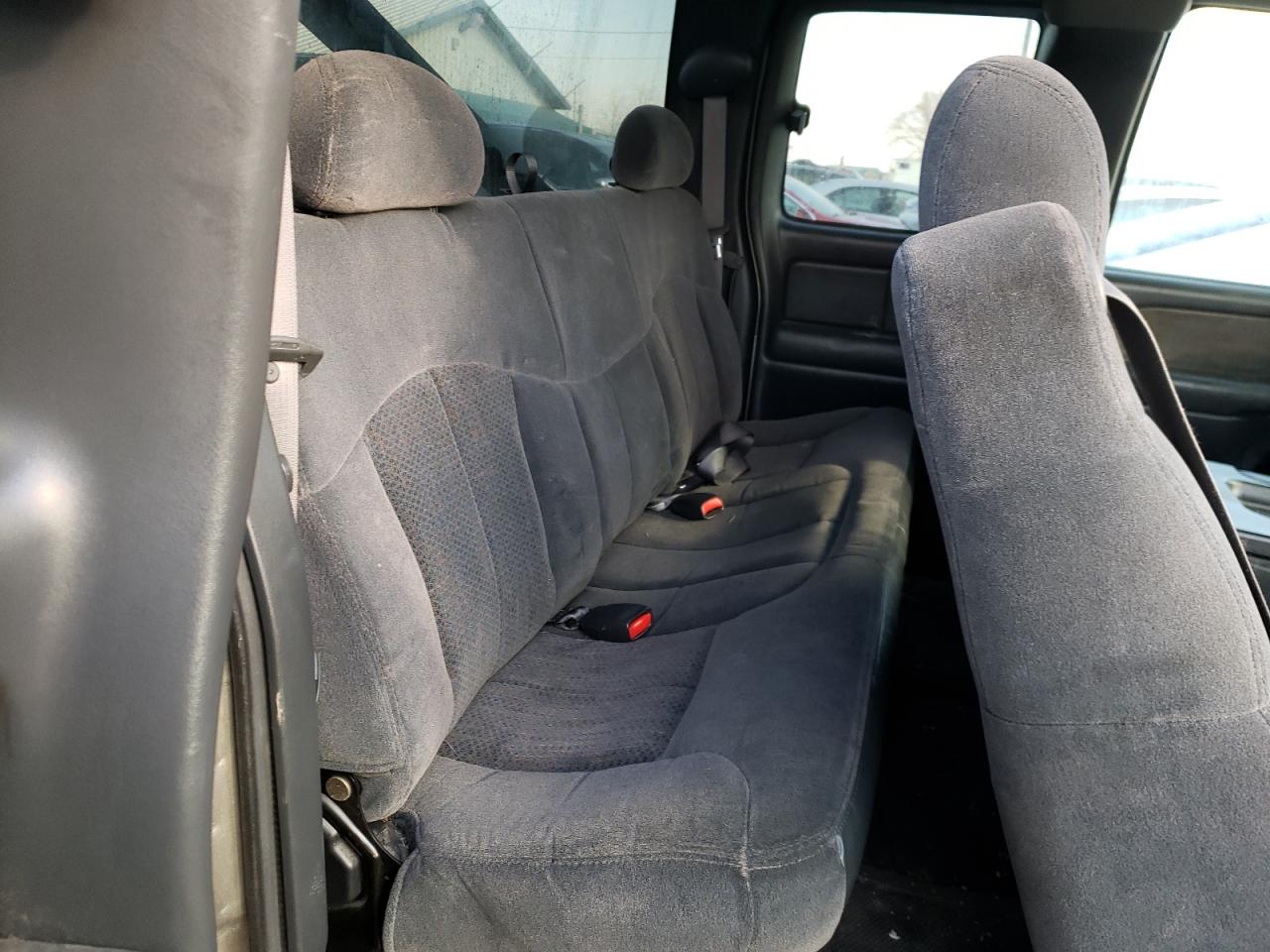 Photo 6 from auction – 2002 CHEVROLET SILVRK1500 with VIN 1GCEC19V32Z248856