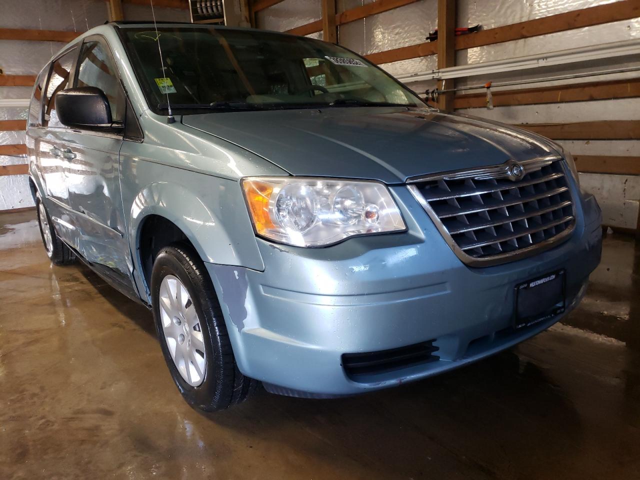 CHRYSLER TOWN & COU 2010 with VIN 2A4RR4DE2AR346949 - Photo from auction