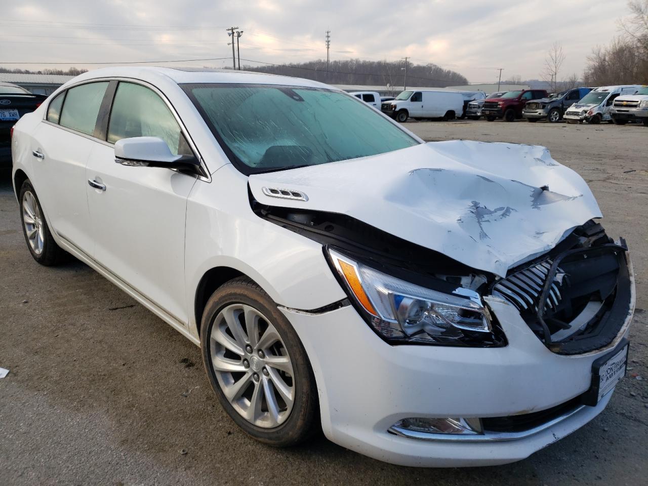BUICK LACROSSE 2016 with VIN 1G4GB5G30GF137061 - Photo from auction