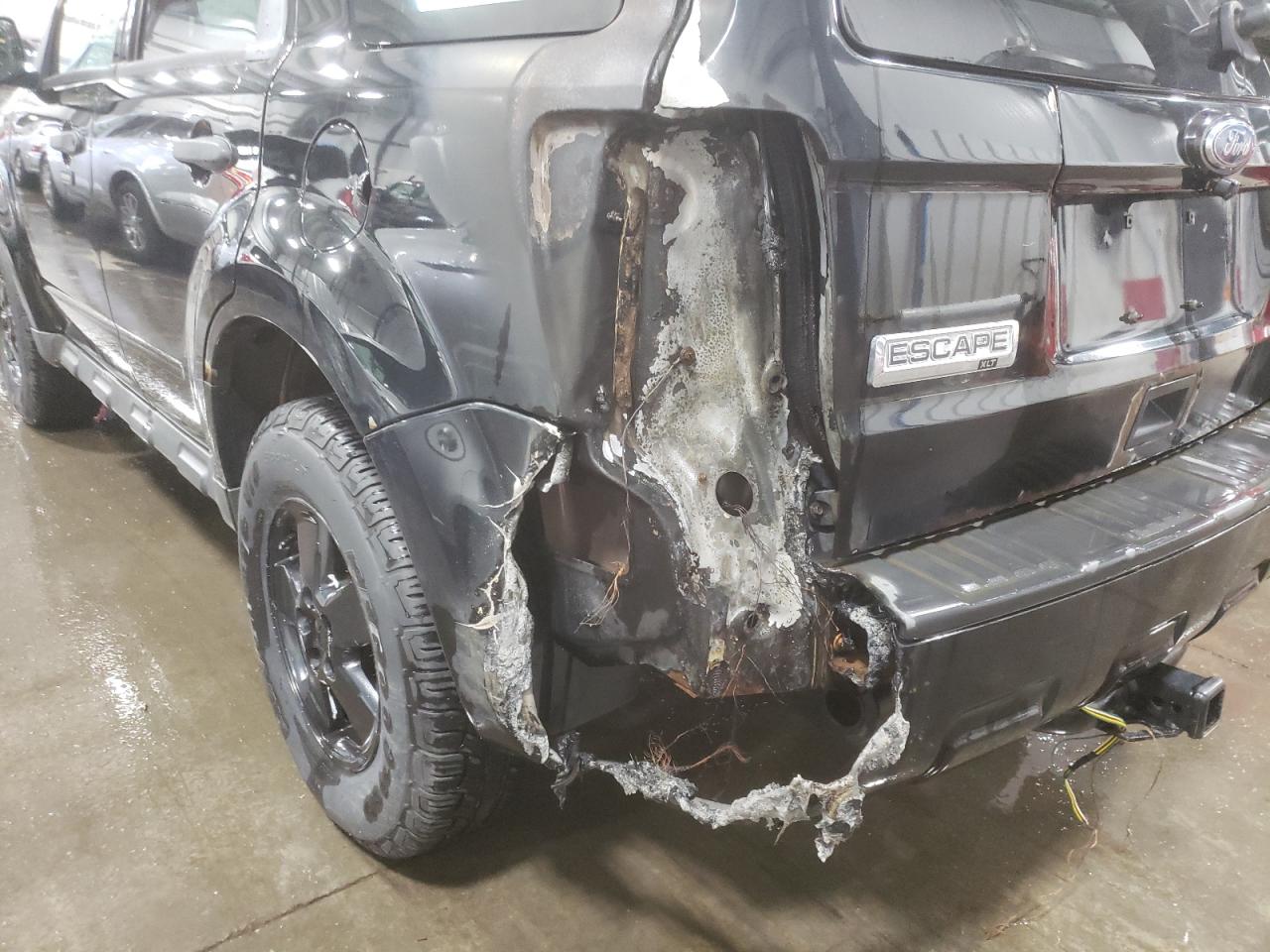 Photo 9 from auction – 2010 FORD ESCAPE XLT with VIN 1FMCU9D73AKC04192