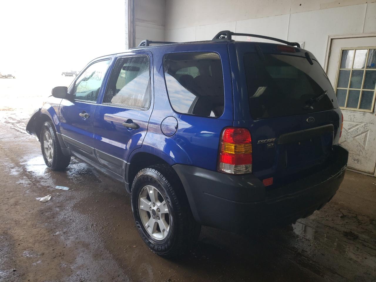 Photo 3 from auction – 2005 FORD ESCAPE XLT with VIN 1FMYU03105DA11944