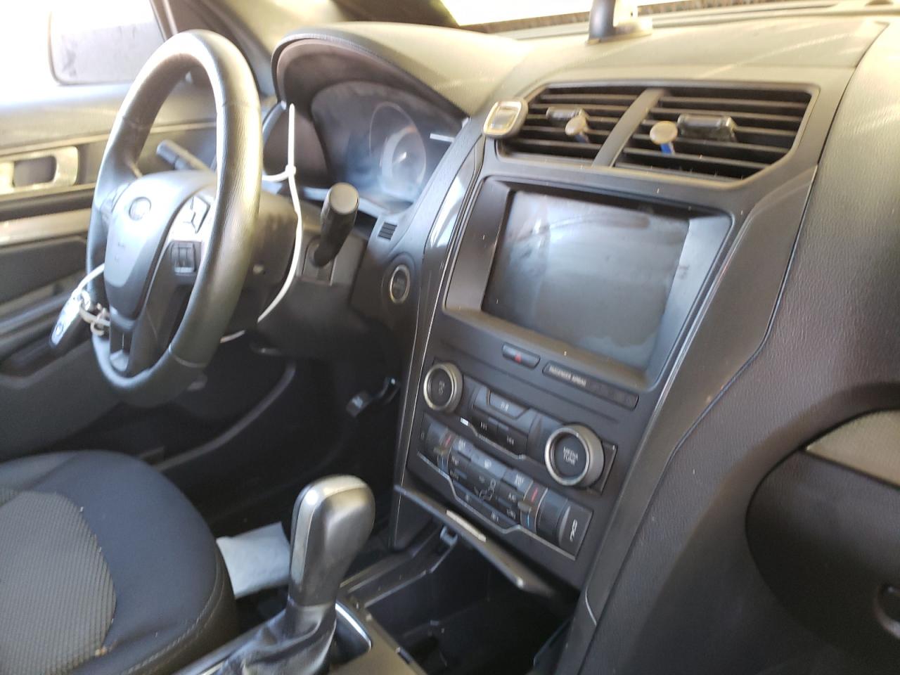 Photo 9 from auction – 2019 FORD EXPLORER X with VIN 1FM5K8D83KGB25305