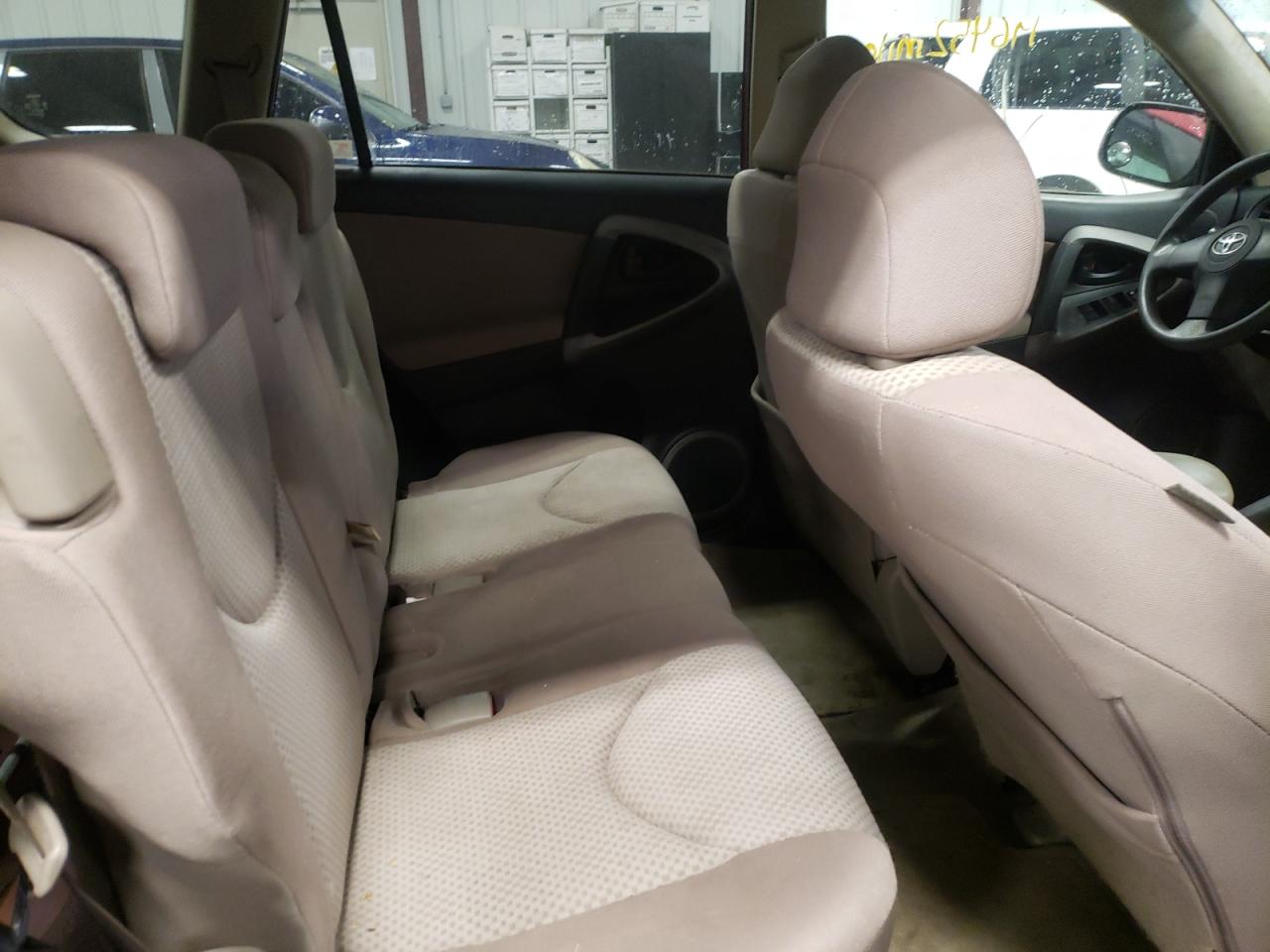 Photo 6 from auction – 2008 TOYOTA RAV4 with VIN JTMZD33V685106892