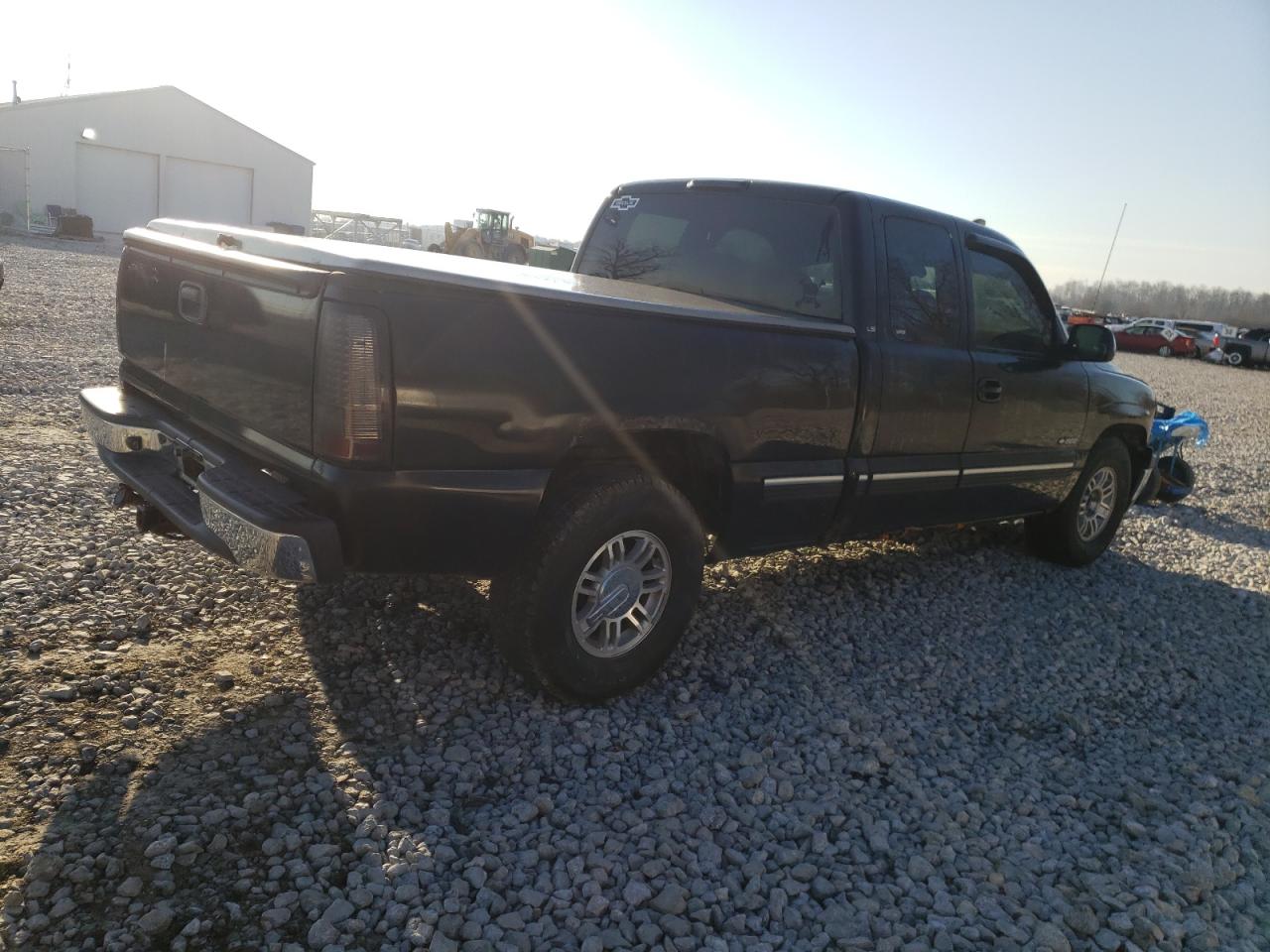 Photo 4 from auction – 2000 CHEVROLET SILVERADO with VIN 1GCEC19V7YZ337662