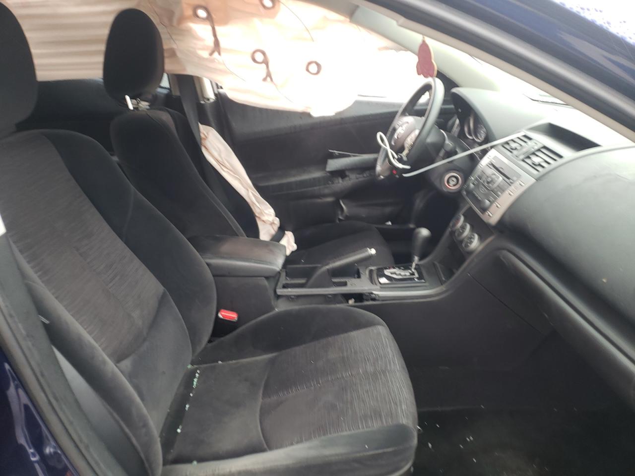 Photo 5 from auction – 2010 MAZDA 6 I with VIN 1YVHZ8BH4A5M20983