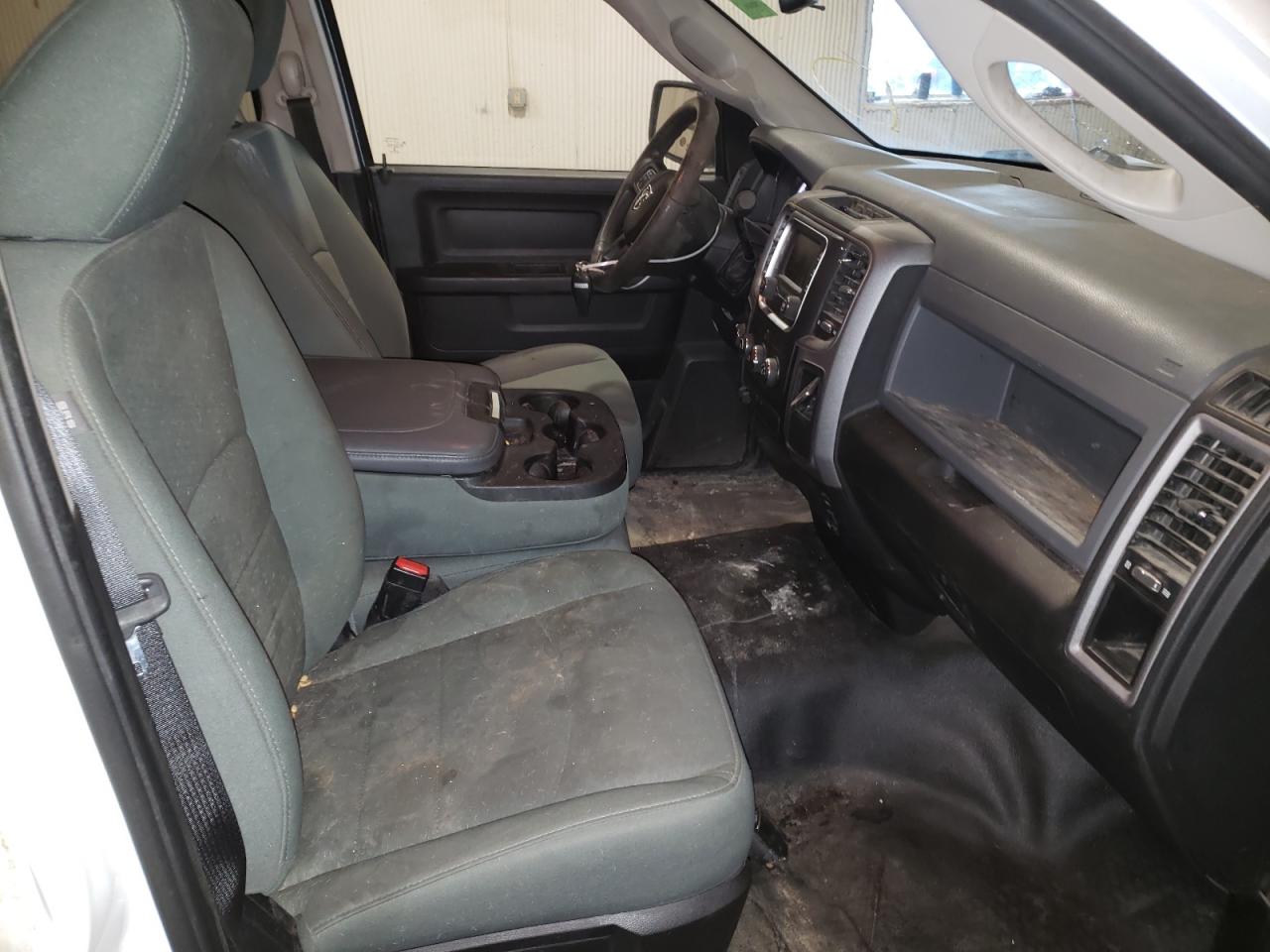 Photo 5 from auction – 2015 RAM 1500 ST with VIN 1C6RR7FT0FS731247
