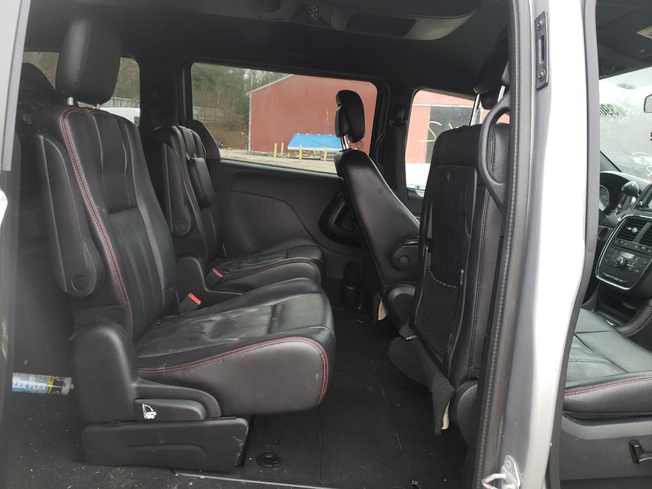 Photo 6 from auction – 2015 DODGE GRAND CARA with VIN 2C4RDGEG9FR555537