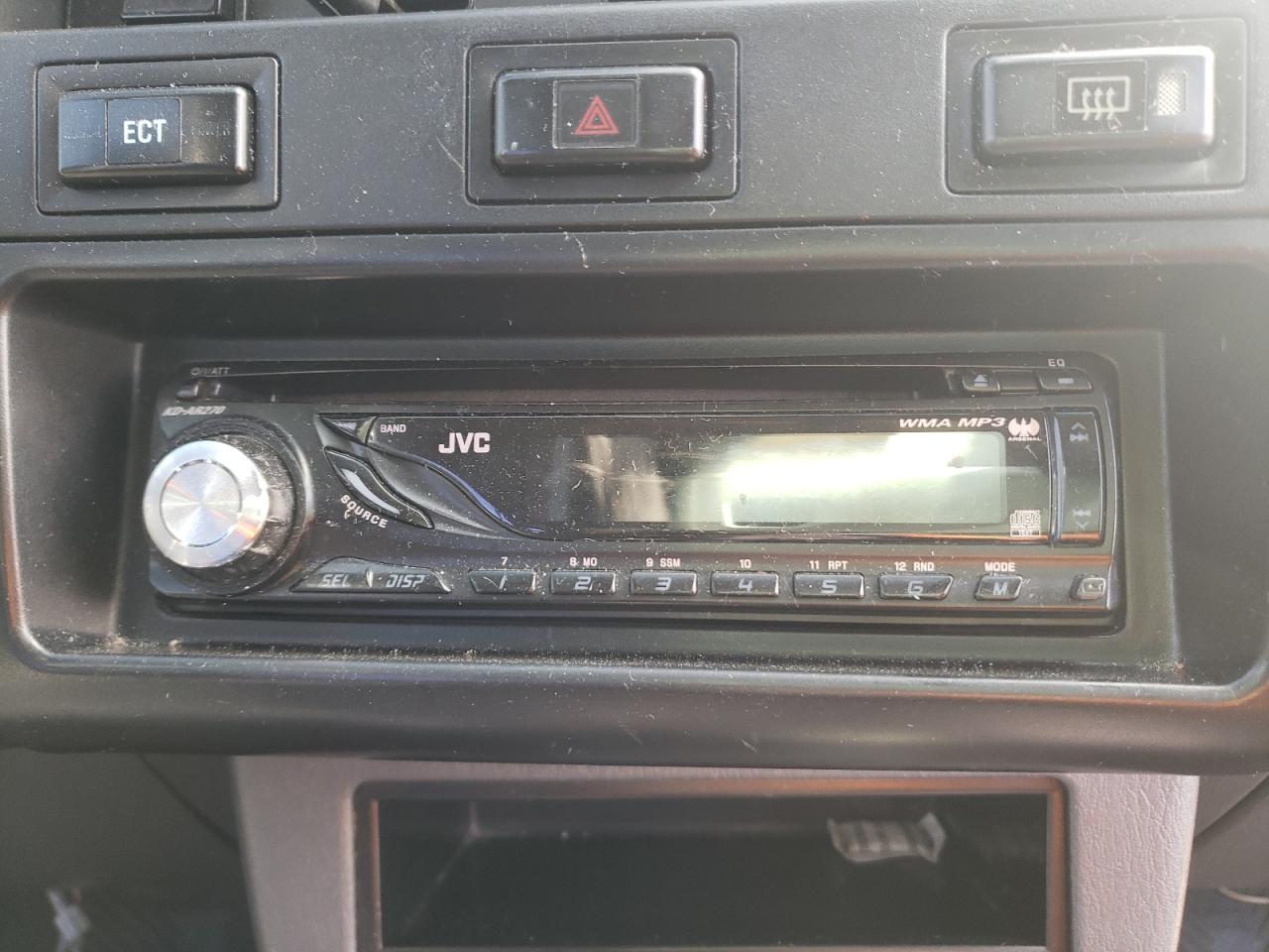 Photo 9 from auction – 1997 TOYOTA RAV4 with VIN JT3HP10V5V0129024