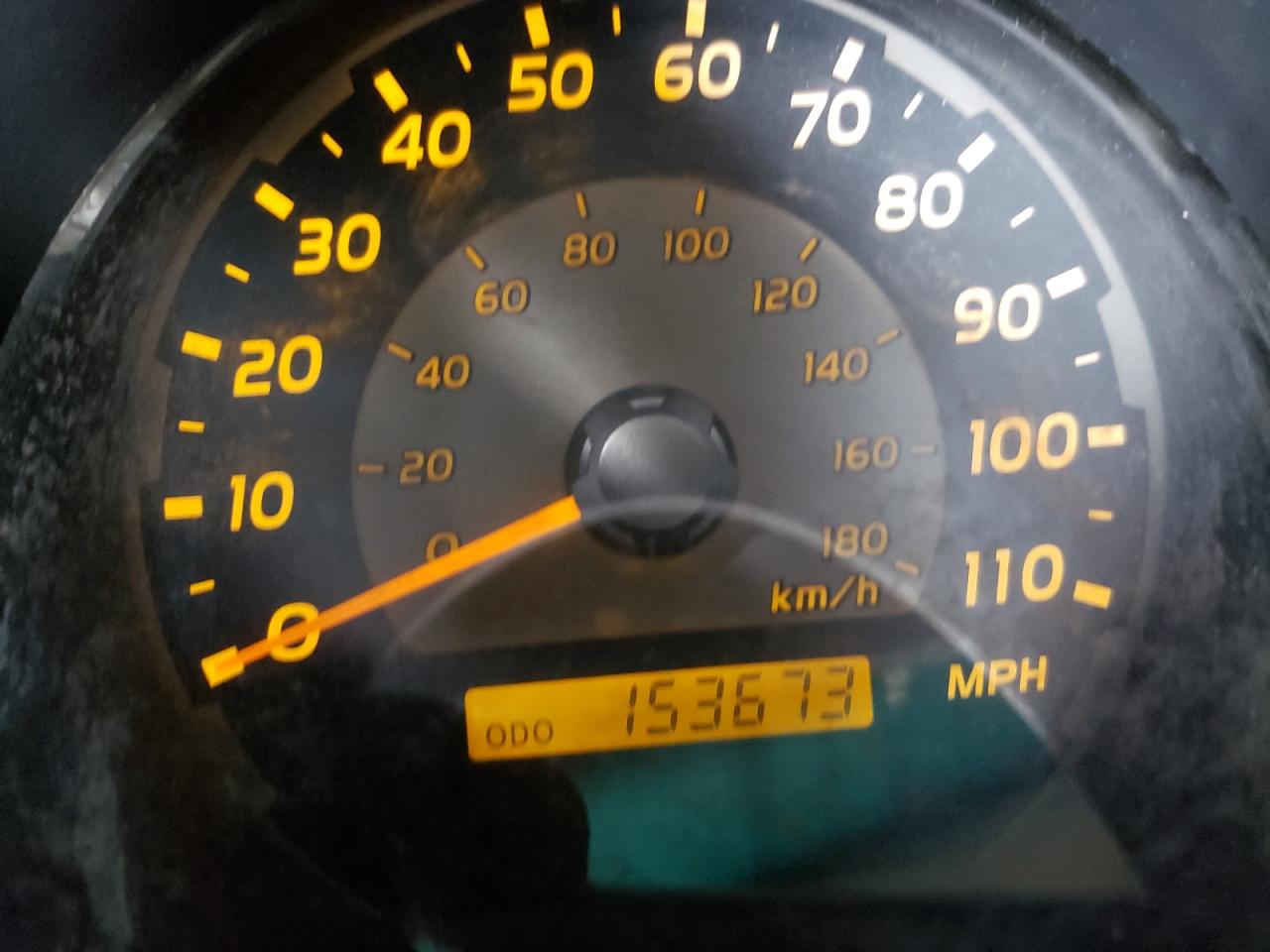 Photo 8 from auction – 2005 TOYOTA 4RUNNER SR with VIN JTEZU14R250049665