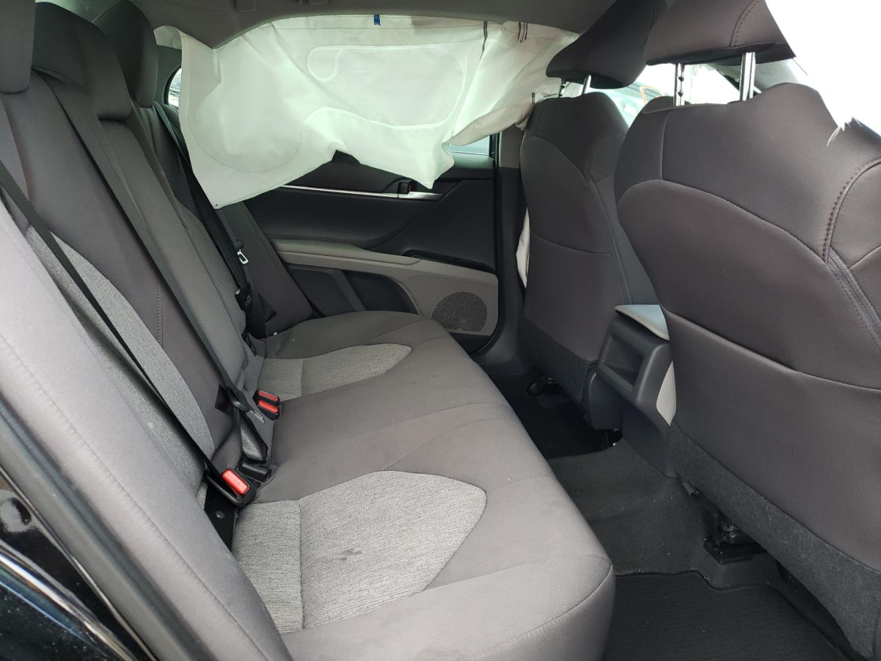 Photo 6 from auction – 2020 TOYOTA CAMRY LE with VIN 4T1C11AK2LU922374