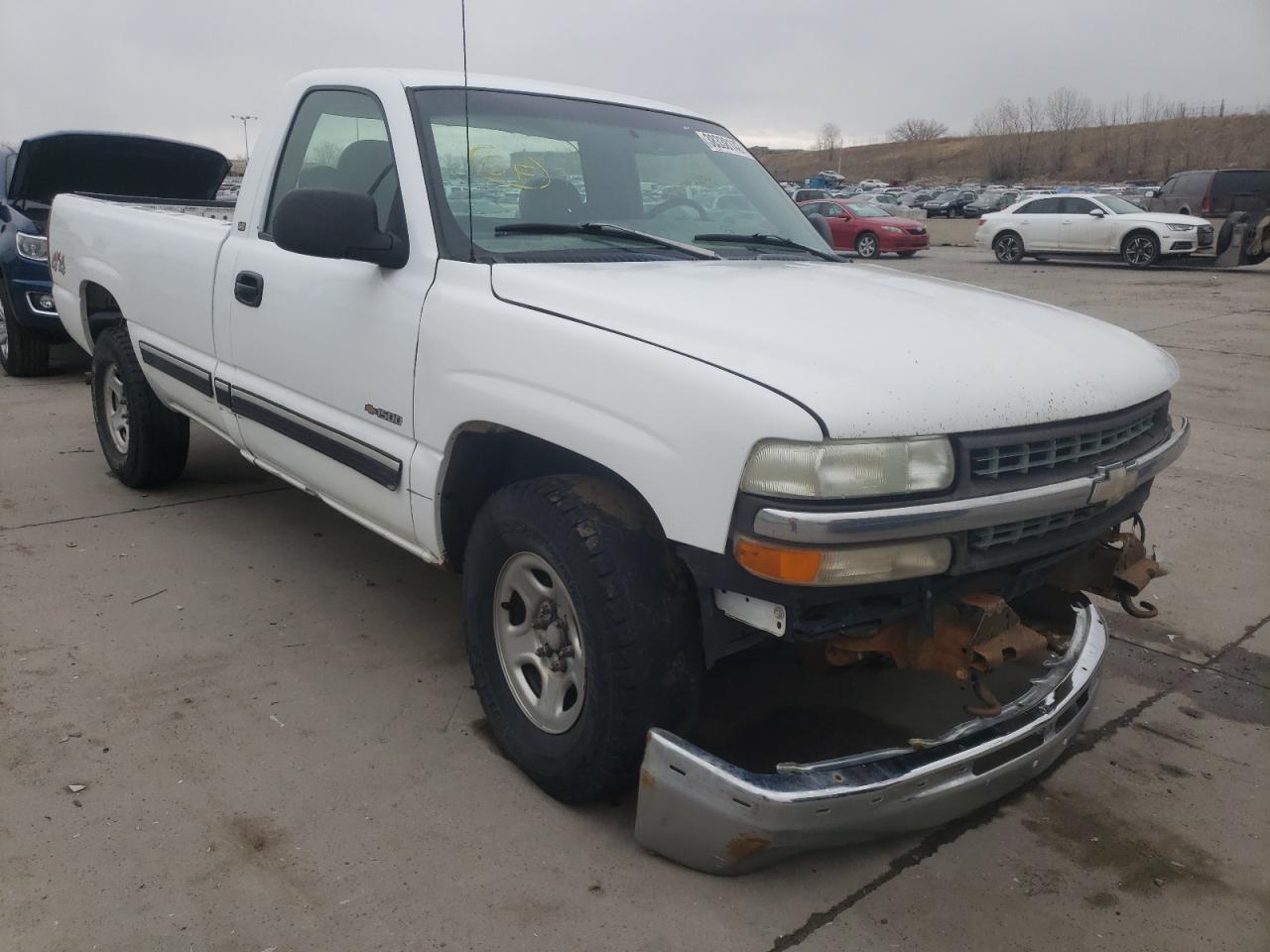 CHEVROLET SILVERADO 2000 with VIN 1GCEK14T5YE170217 - Photo from auction