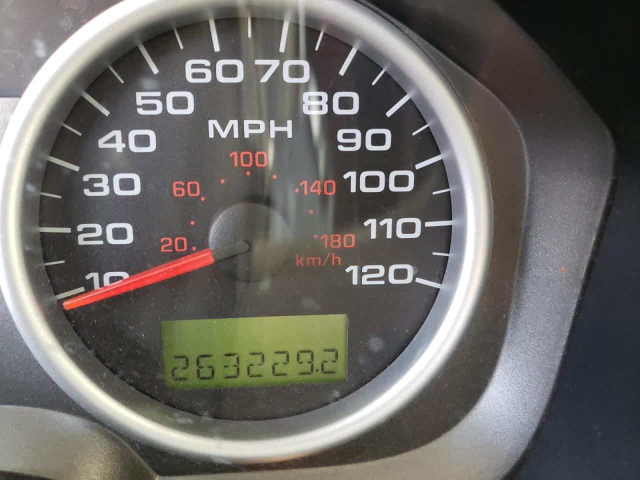 Photo 8 from auction – 2005 FORD F150 with VIN 1FTPX04555KB71404