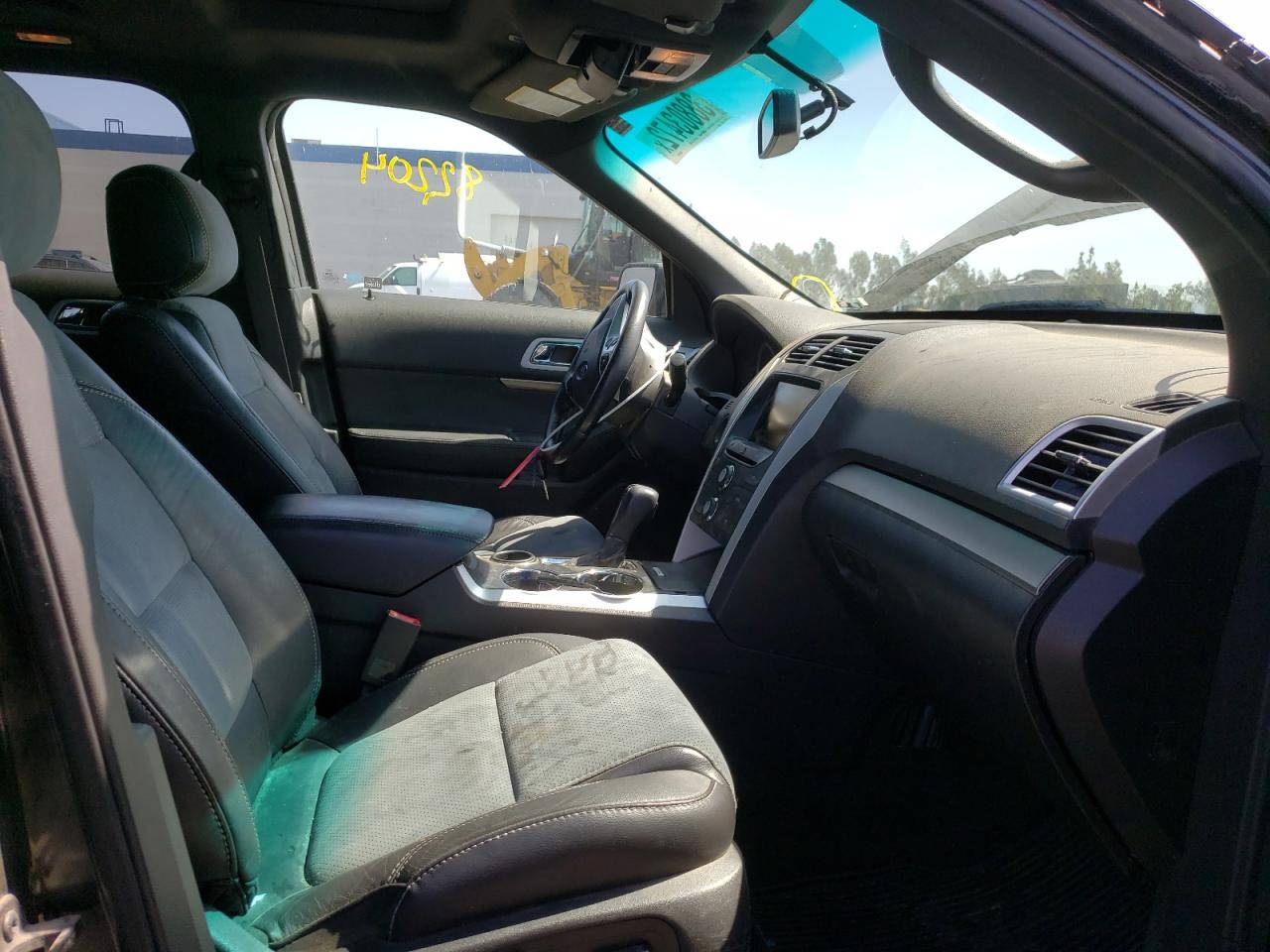 Photo 5 from auction – 2015 FORD EXPLORER X with VIN 1FM5K7D84FGB59771