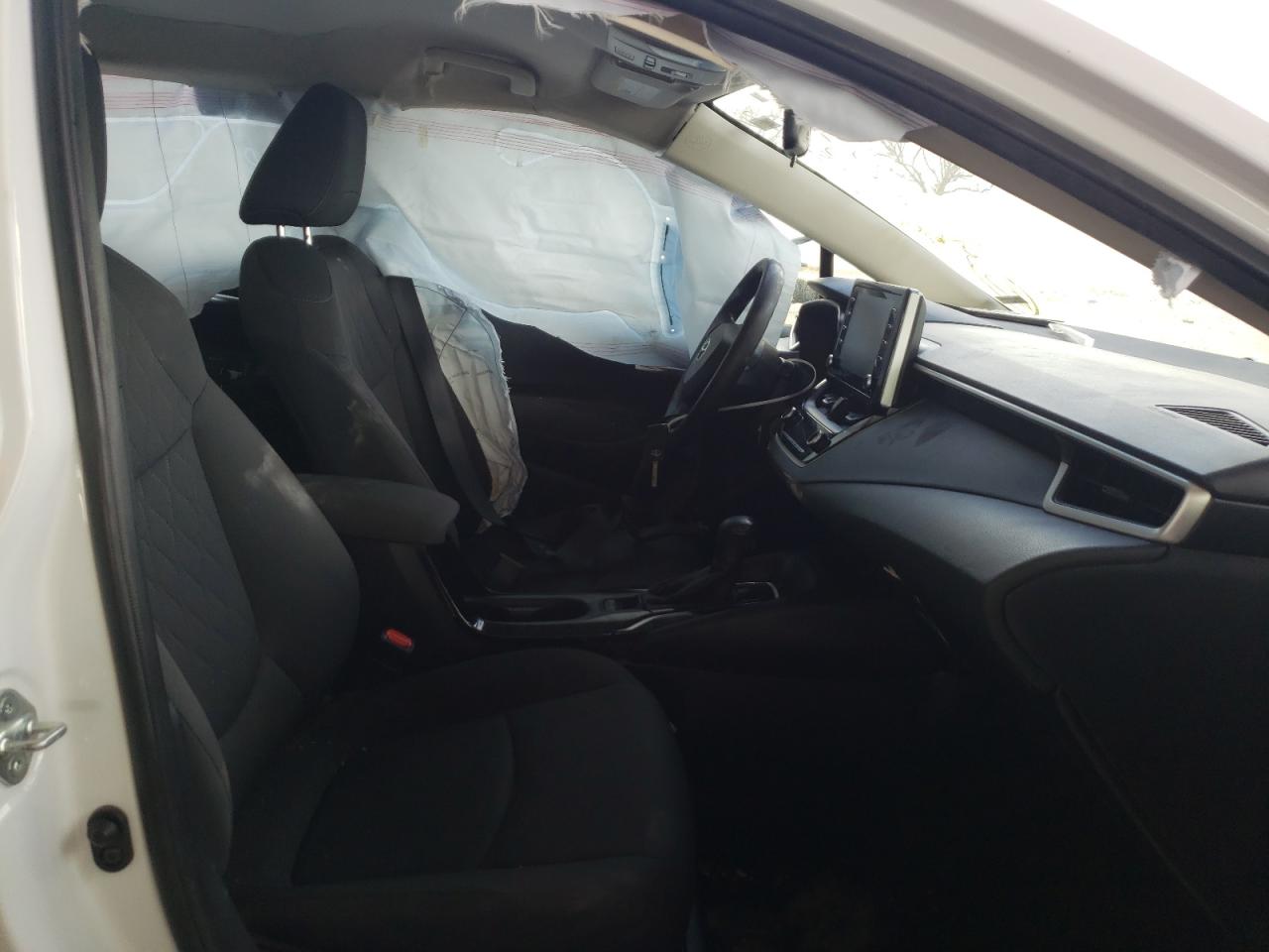 Photo 5 from auction – 2020 TOYOTA COROLLA LE with VIN JTDEPRAE1LJ032292